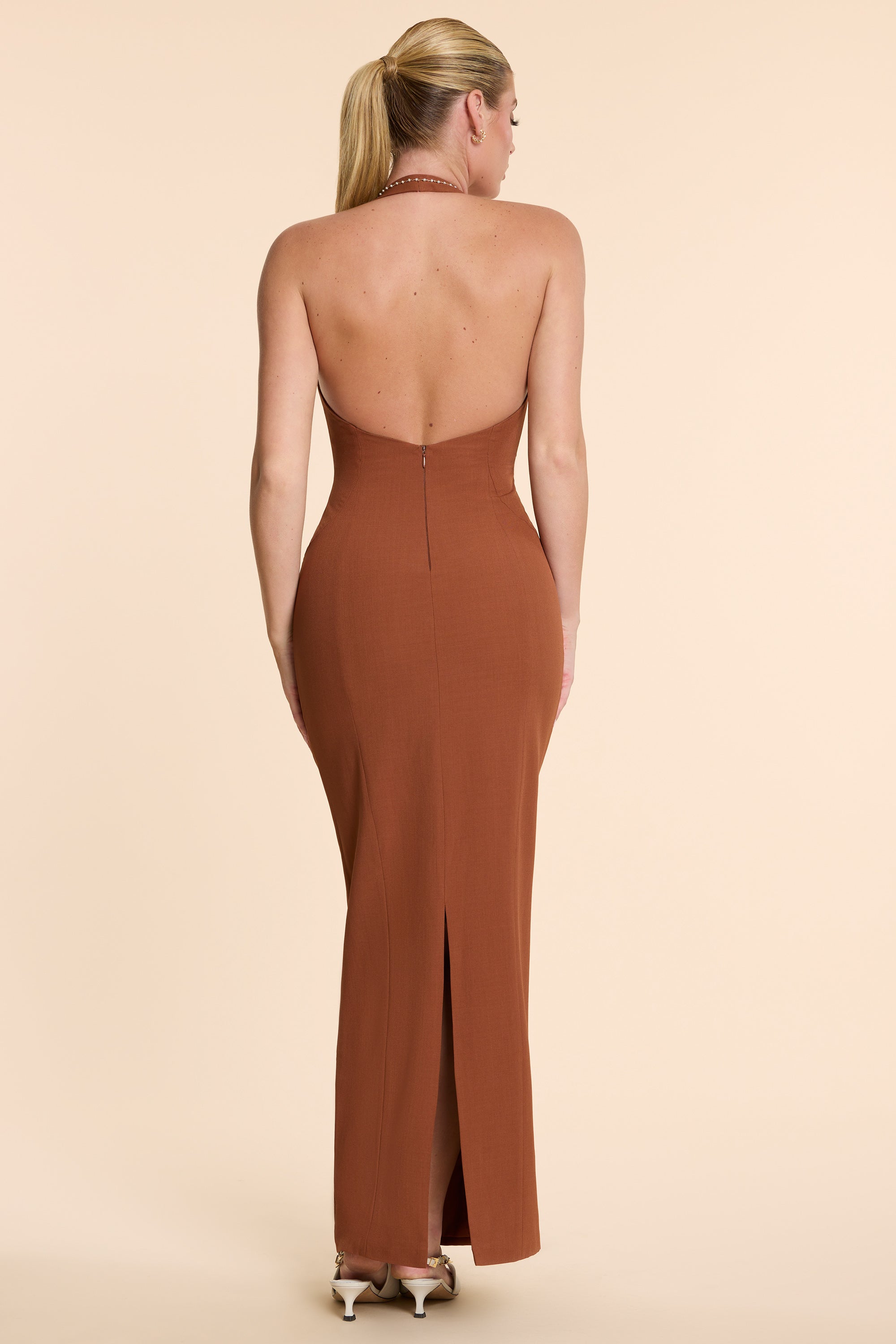 Woven Twill Halter Neck Plunge Maxi Dress in Chestnut Brown、mySite、solidvoid