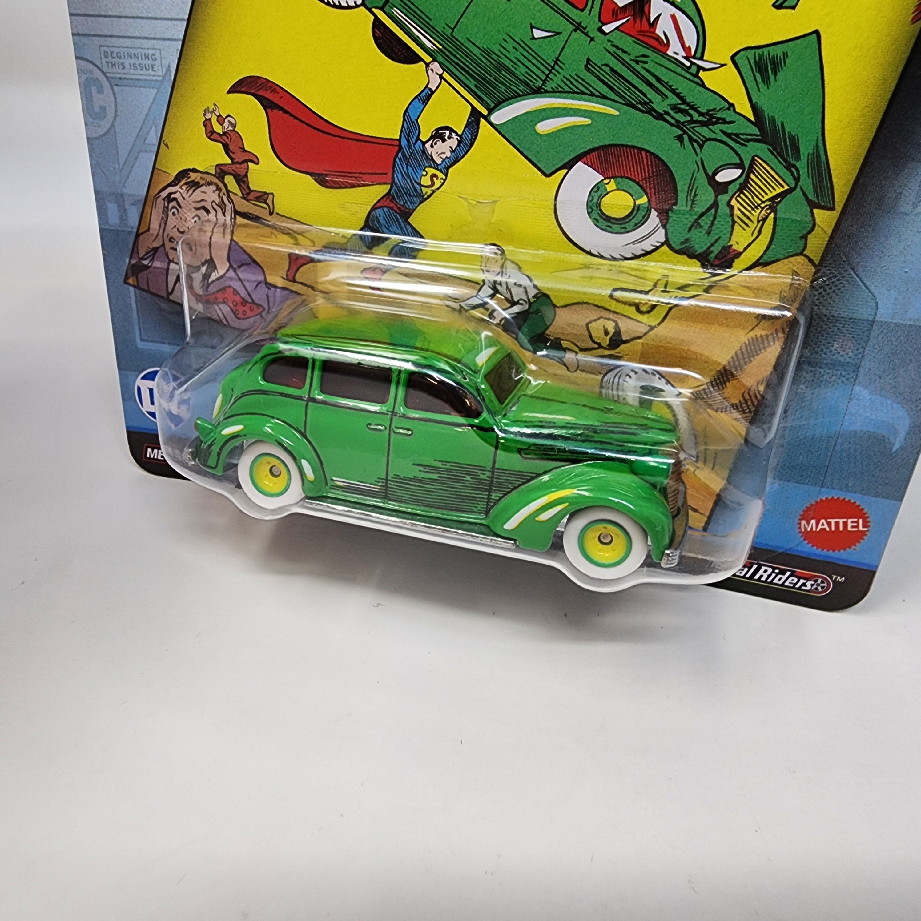 Action Sedan Superman Action Comics * 2024 Hot Wheels Pop Culture Case F、mySite、hgirdovlk