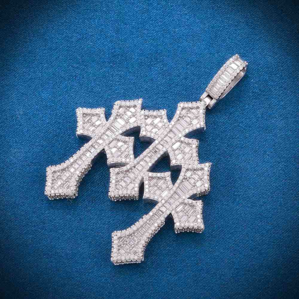 Baguette Moissanite Triple Ornamental Cross Pendant 14K Gold、mySite、hinf8tx79