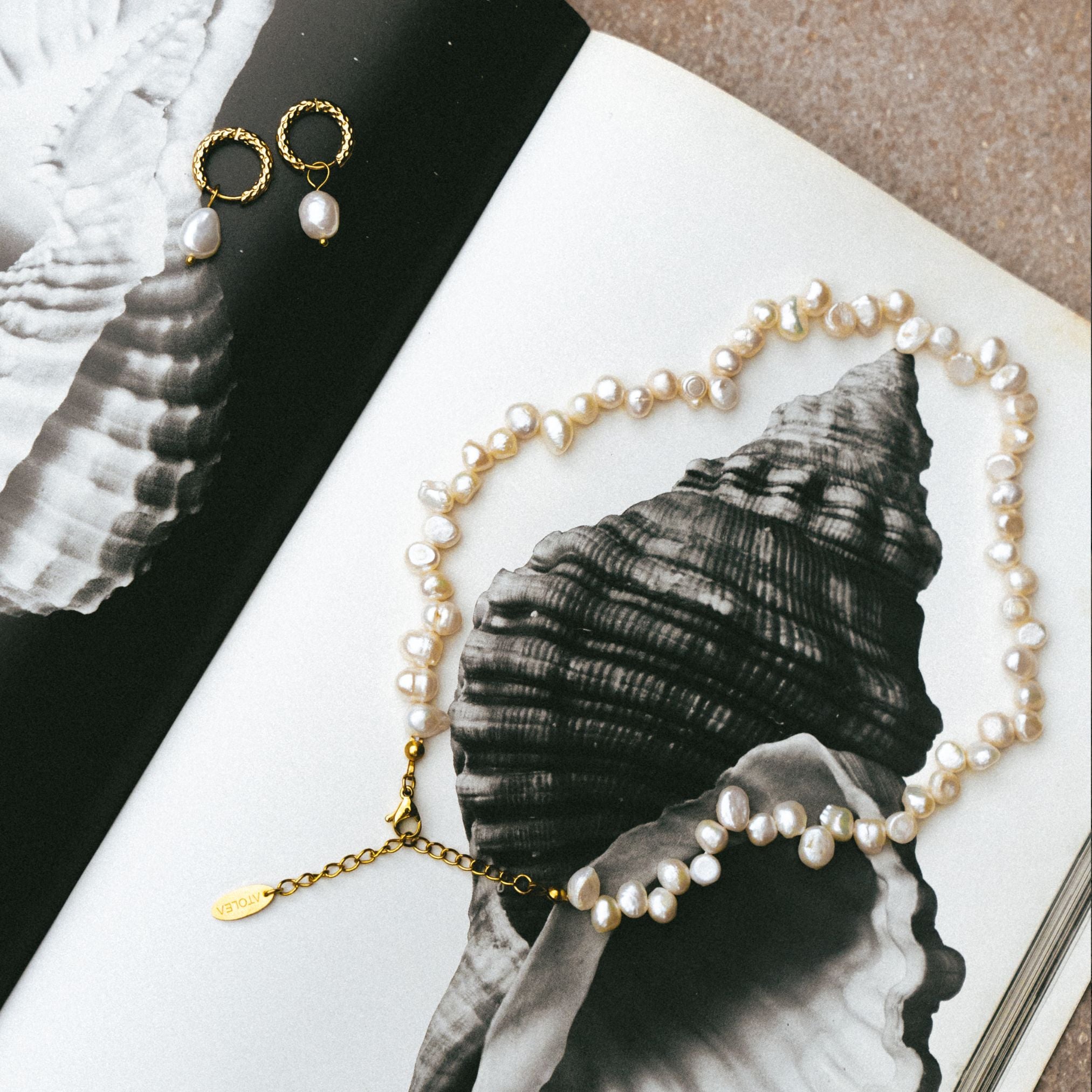 Hammered Pearl Hoop Earrings、mySite、hinf8tx79