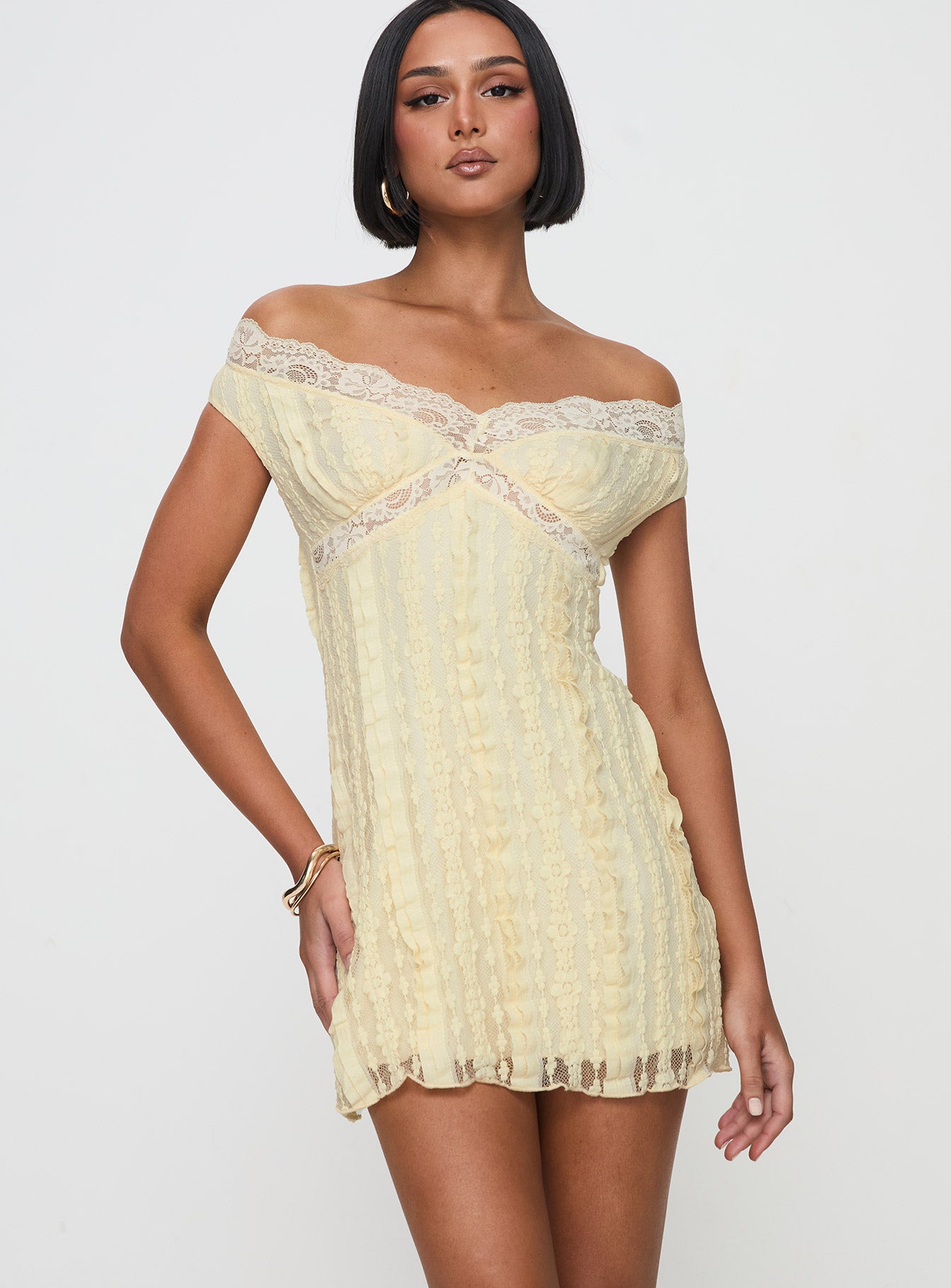 Bonnin Off The Shoulder Lace Mini Dress Yellow、mySite、solidvoid
