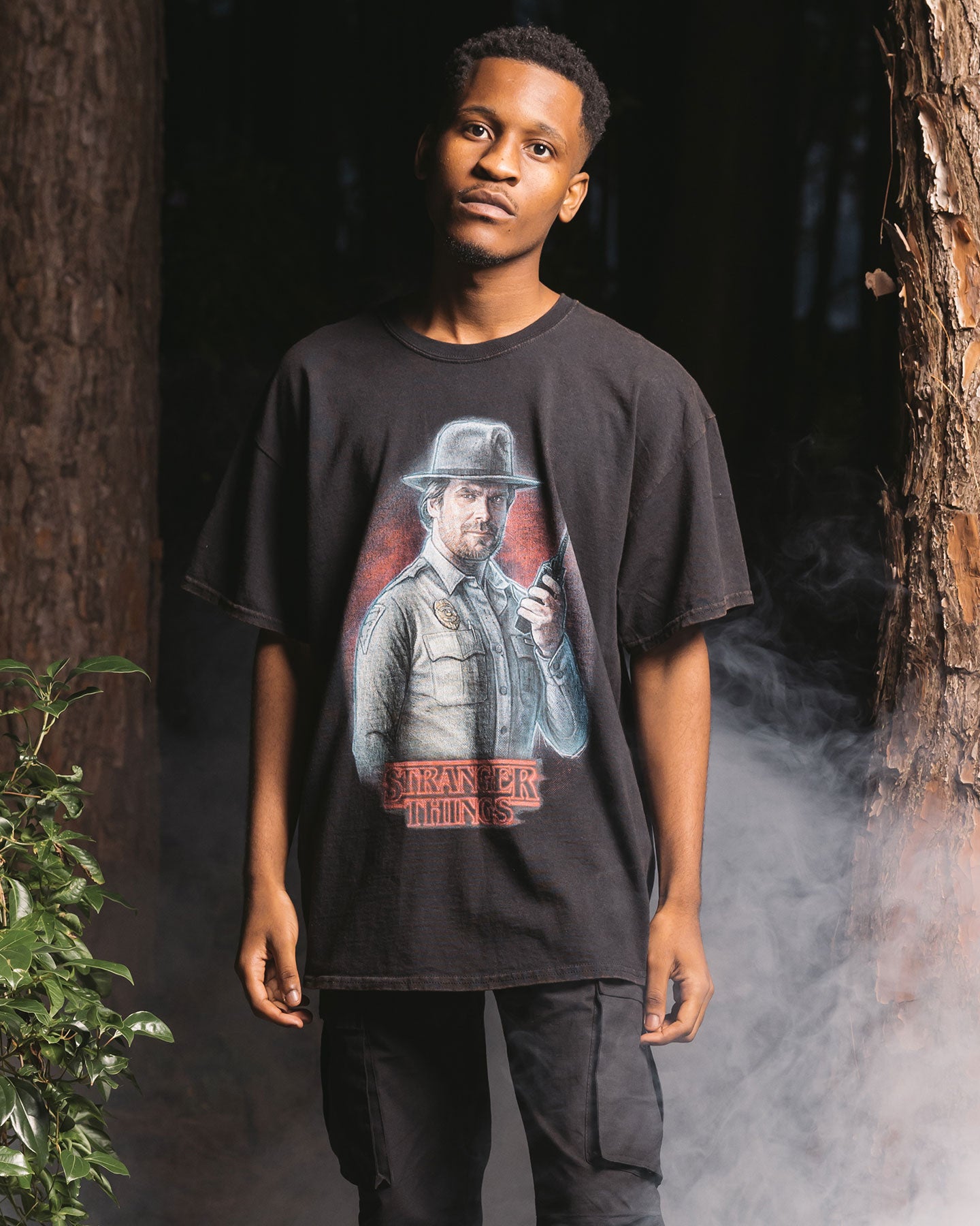 Goat Crew X Stranger Things Chief Hopper Vintage T-Shirt Black Wash、mySite、zt4zffjzw