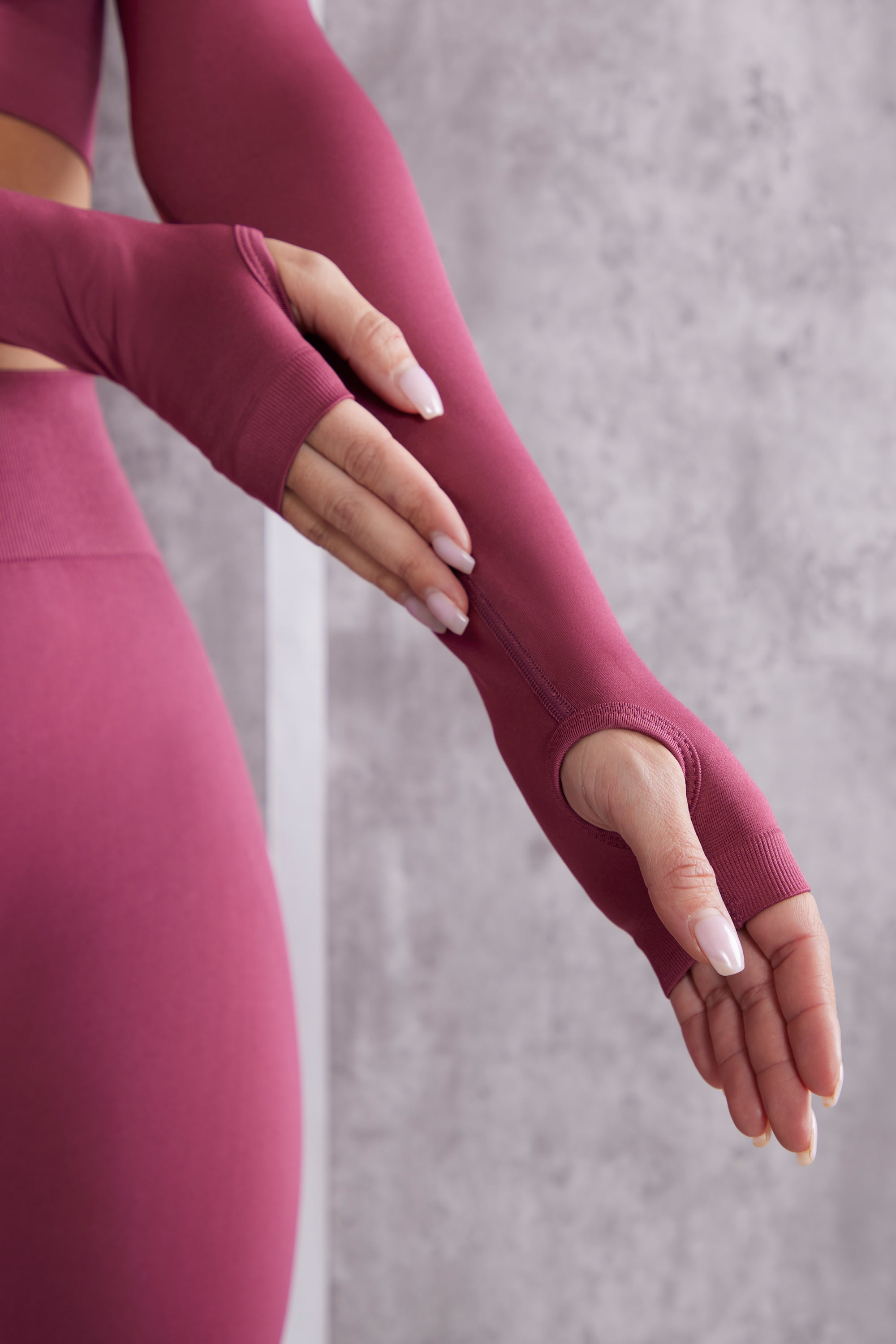 Long Sleeve Crop Top in Dark Rose、mySite、solidvoid