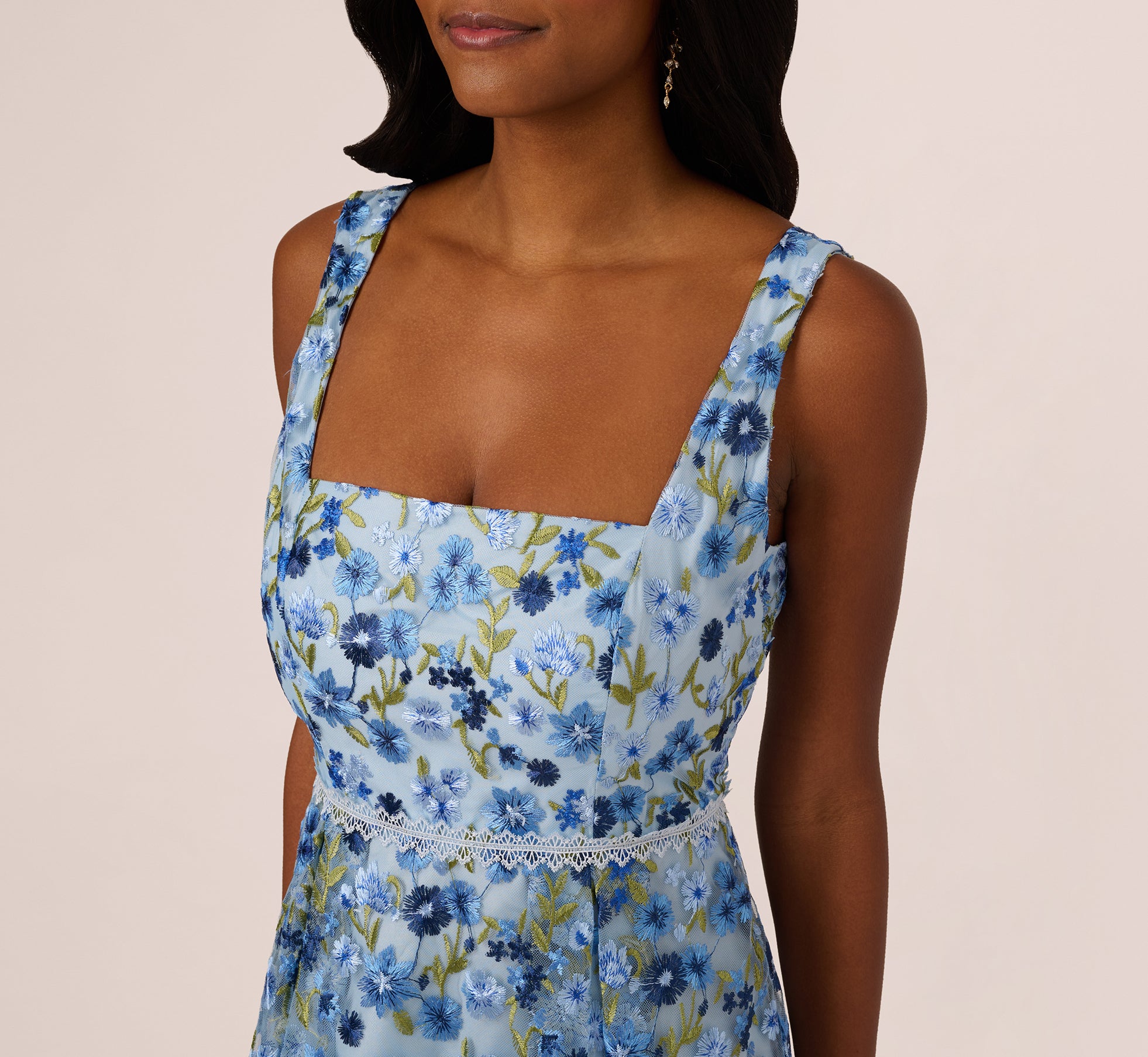 Sleeveless Square Neck Floral Embroidered Midi Dress In Blue Multi、mySite、solidvoid