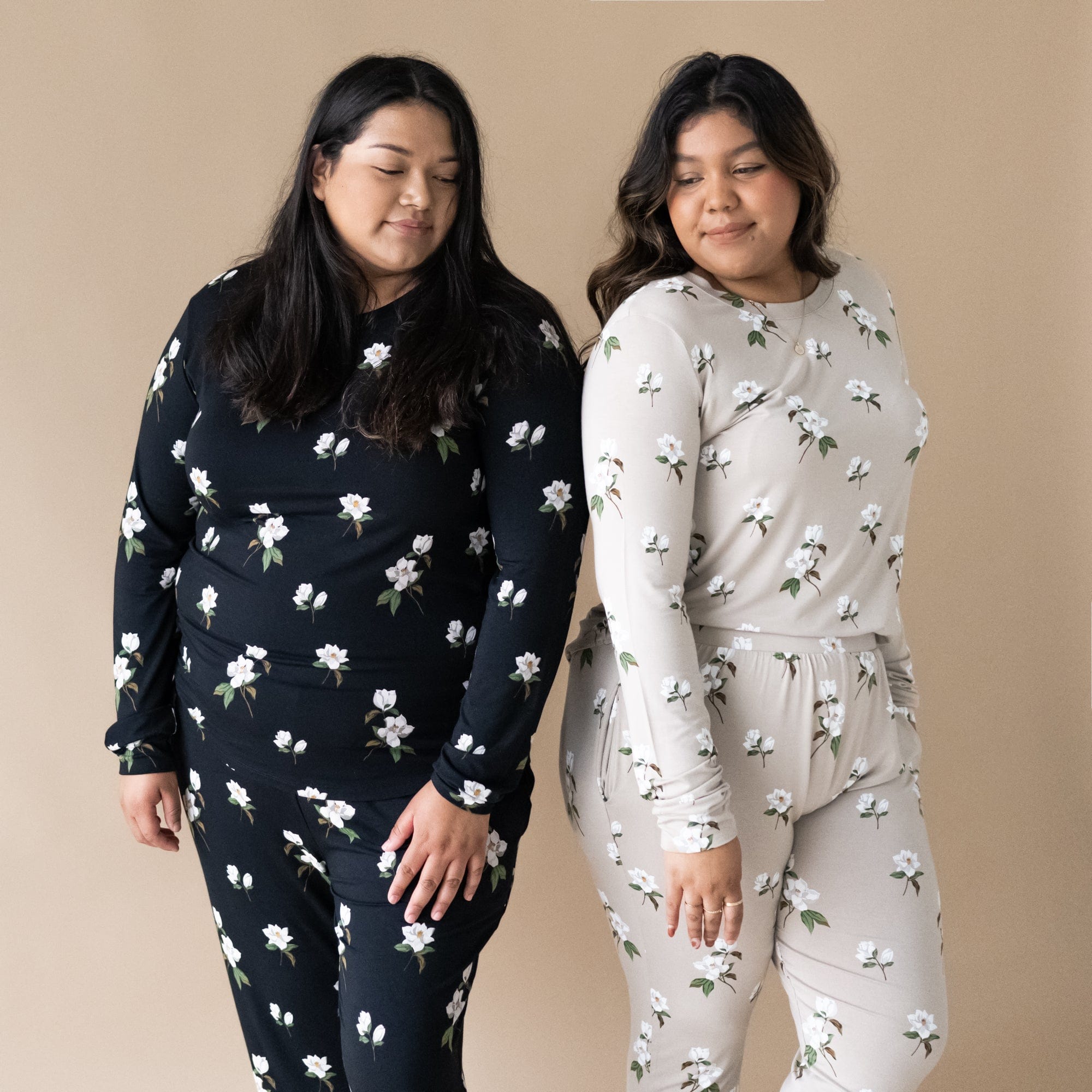  Women's Jogger Pajama Set in Big Midnight Magnolia、mySite、layawaytickets