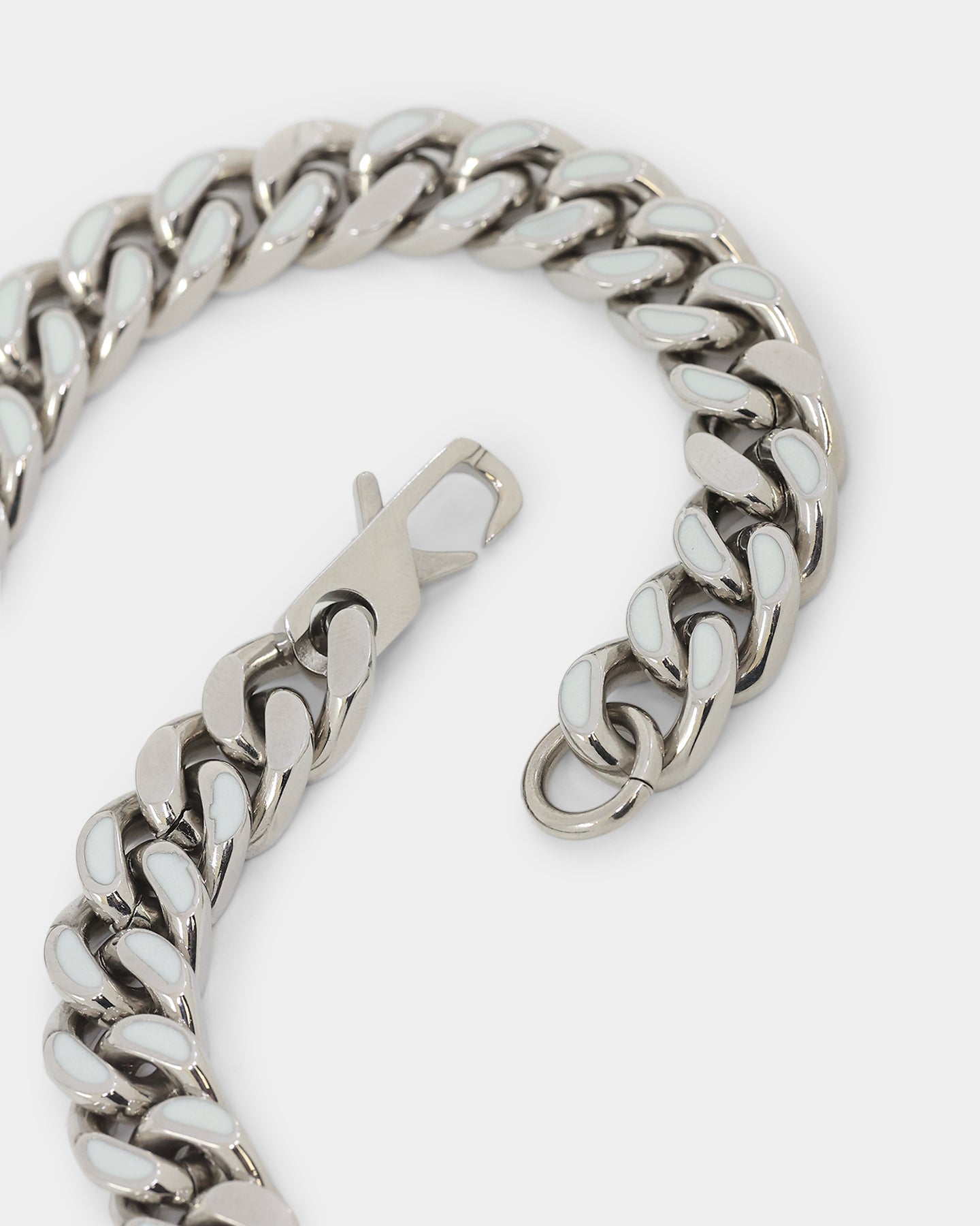 Guess Mainline X Culture Kings Glow In The Dark Necklace Silver/Glow、mySite、zt4zffjzw