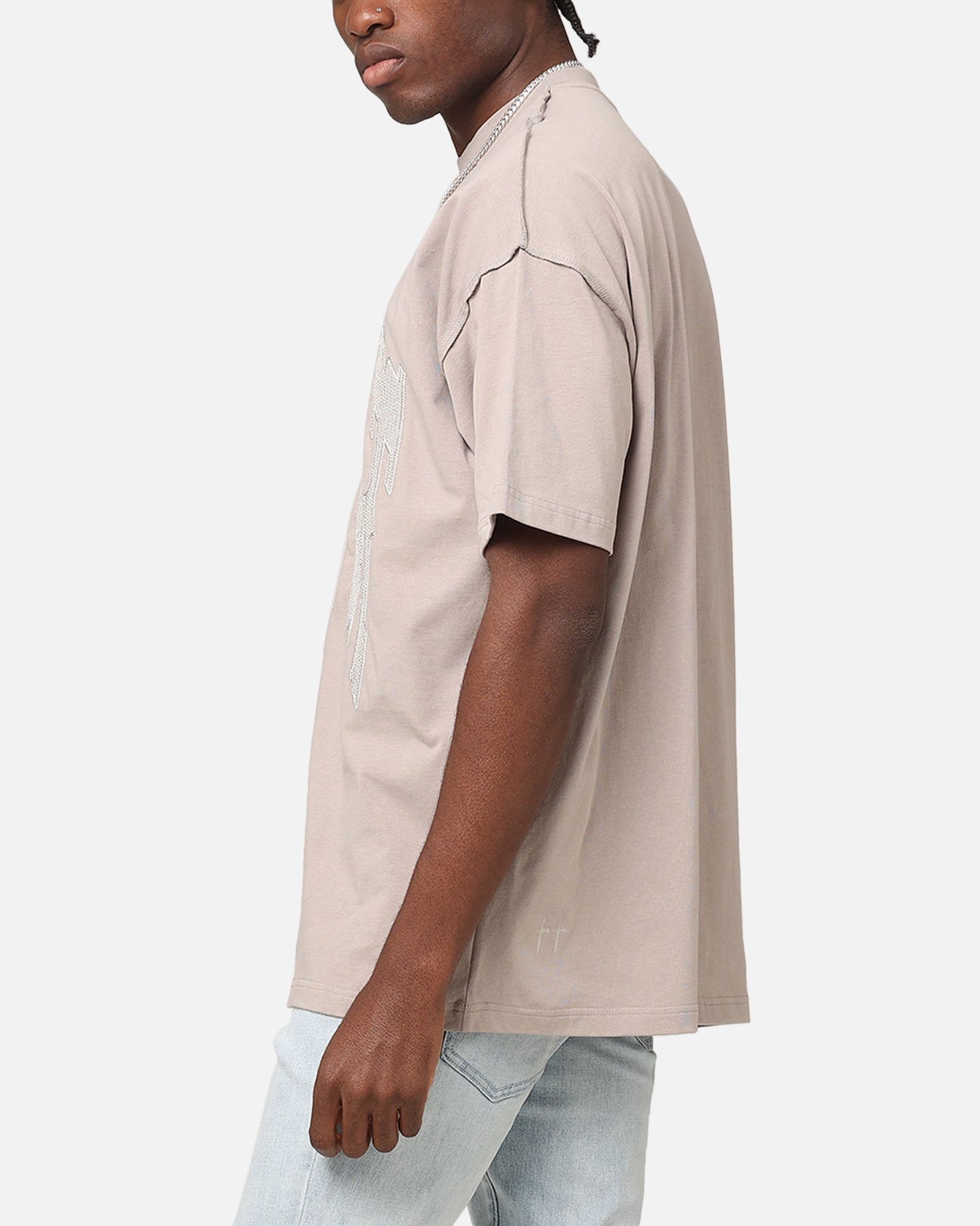 {product_title} - {shop_name}