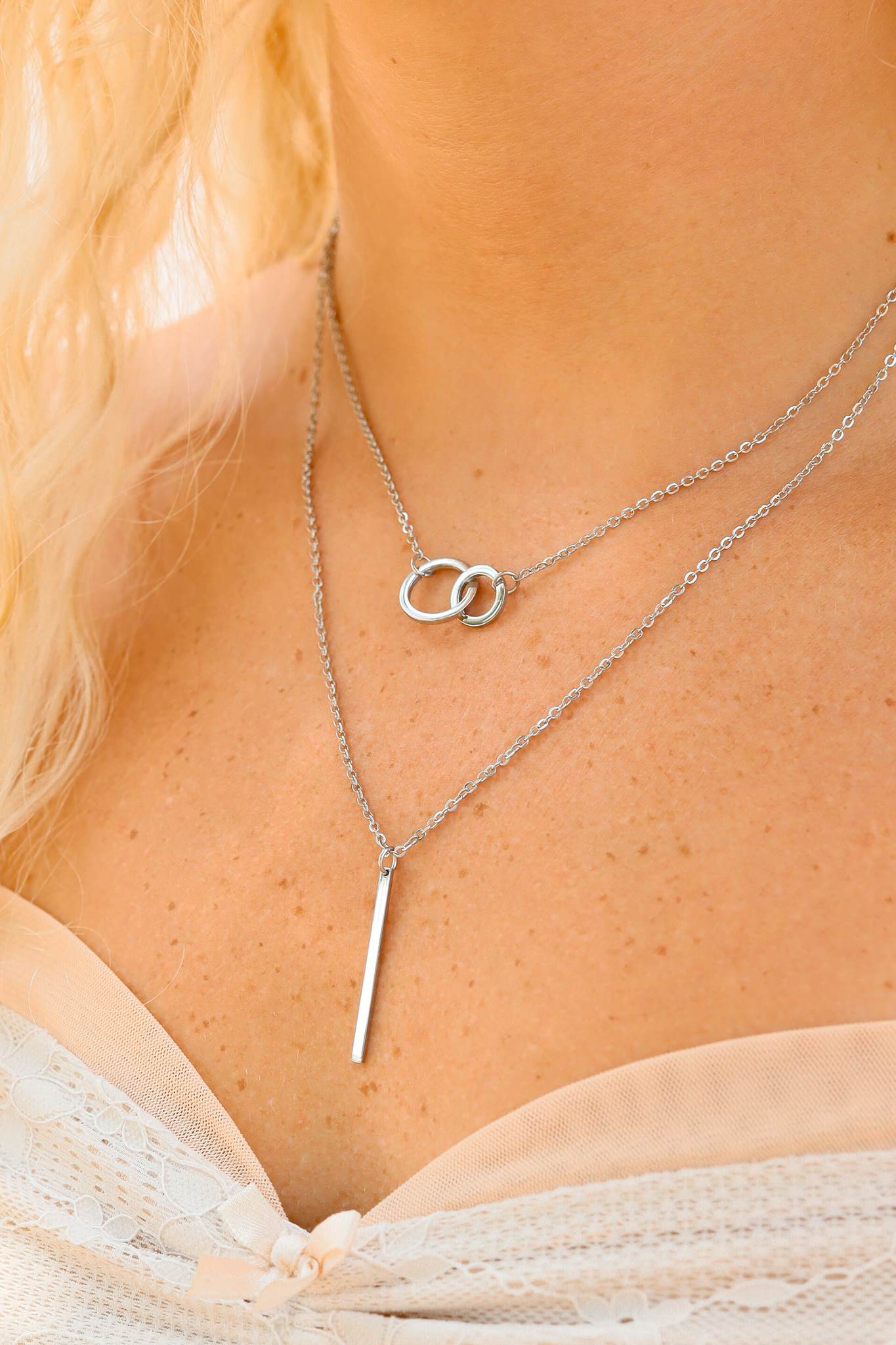 18K Gold PVD Stainless Steel Interlocked Circle and Bar Layered Charm Necklace / CHN0006、mySite、dreamappss