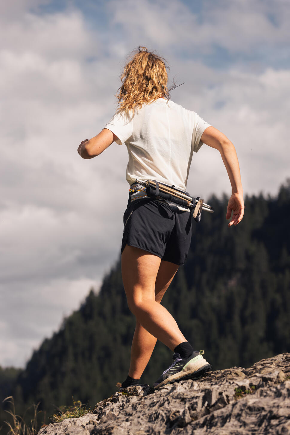 Kiprun 900 Trail Running Hydration Belt、mySite、shKiprun 900 Trail Running Hydration Belt、mySite、glenpowelloop_name