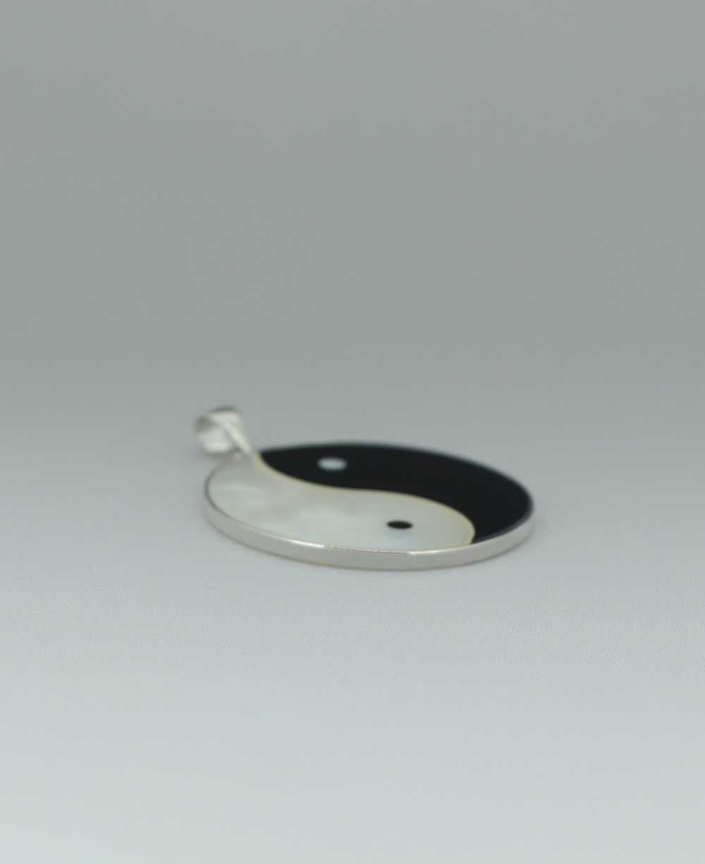 Sterling Silver Yin Yang Pendant with Mother of Pearl、mySite、topwebapps