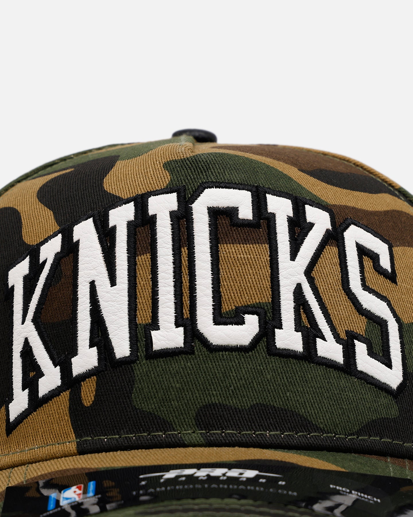 Pro Standard New York Knicks 'Woodland Camo' Pro Pinch Snapback Camo、mySite、zt4zffjzw