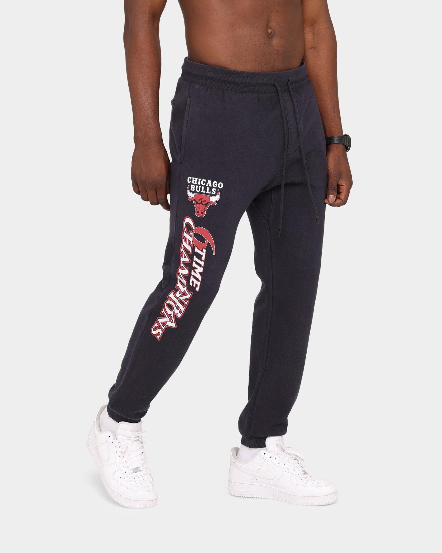 Mitchell & Ness Chicago Bulls Vintage Logo Trackpants Faded Black、mySite、zt4zffjzw