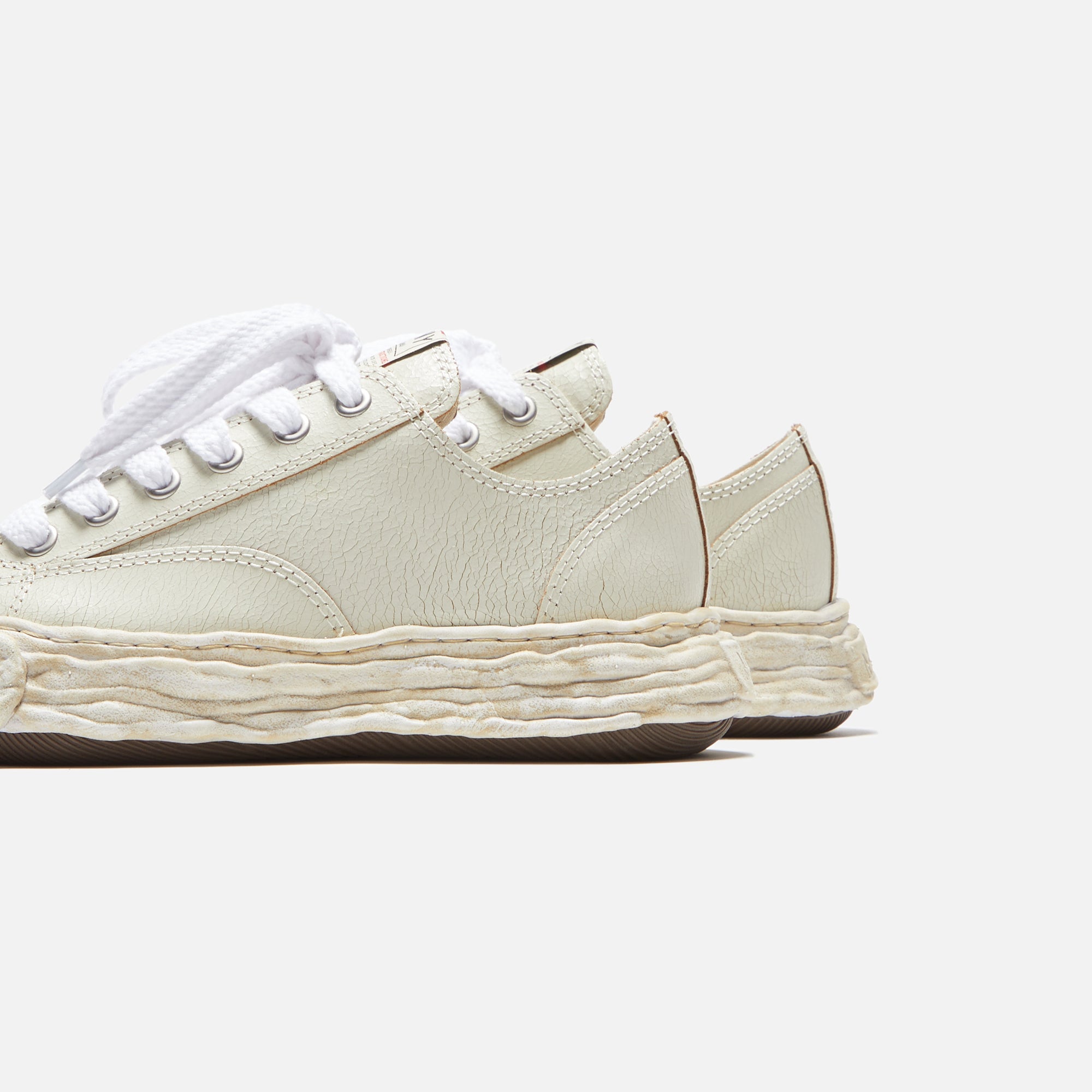 {product_title} - {shop_name}