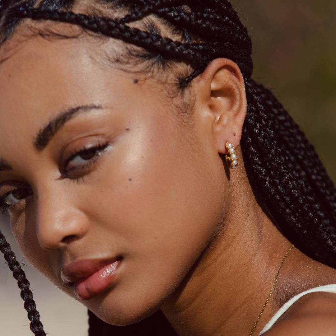 Mini Pearl Huggies Earrings、mySite、hinf8tx79