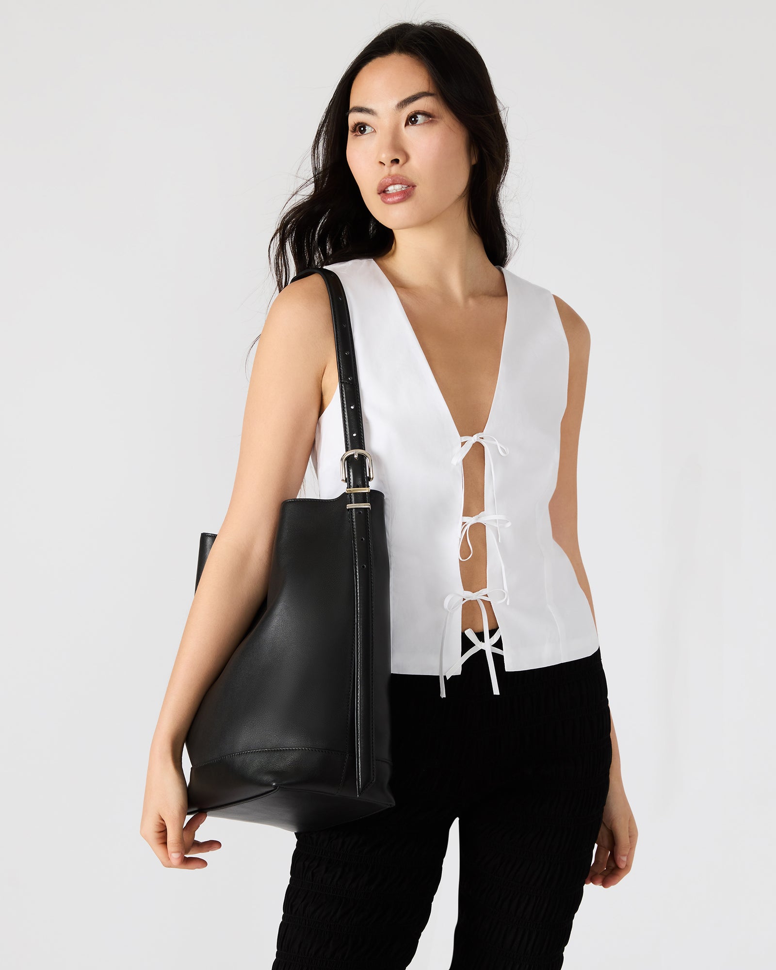 TAYLR BAG BLACK LEATHER、mySite、gtrtttuynbv