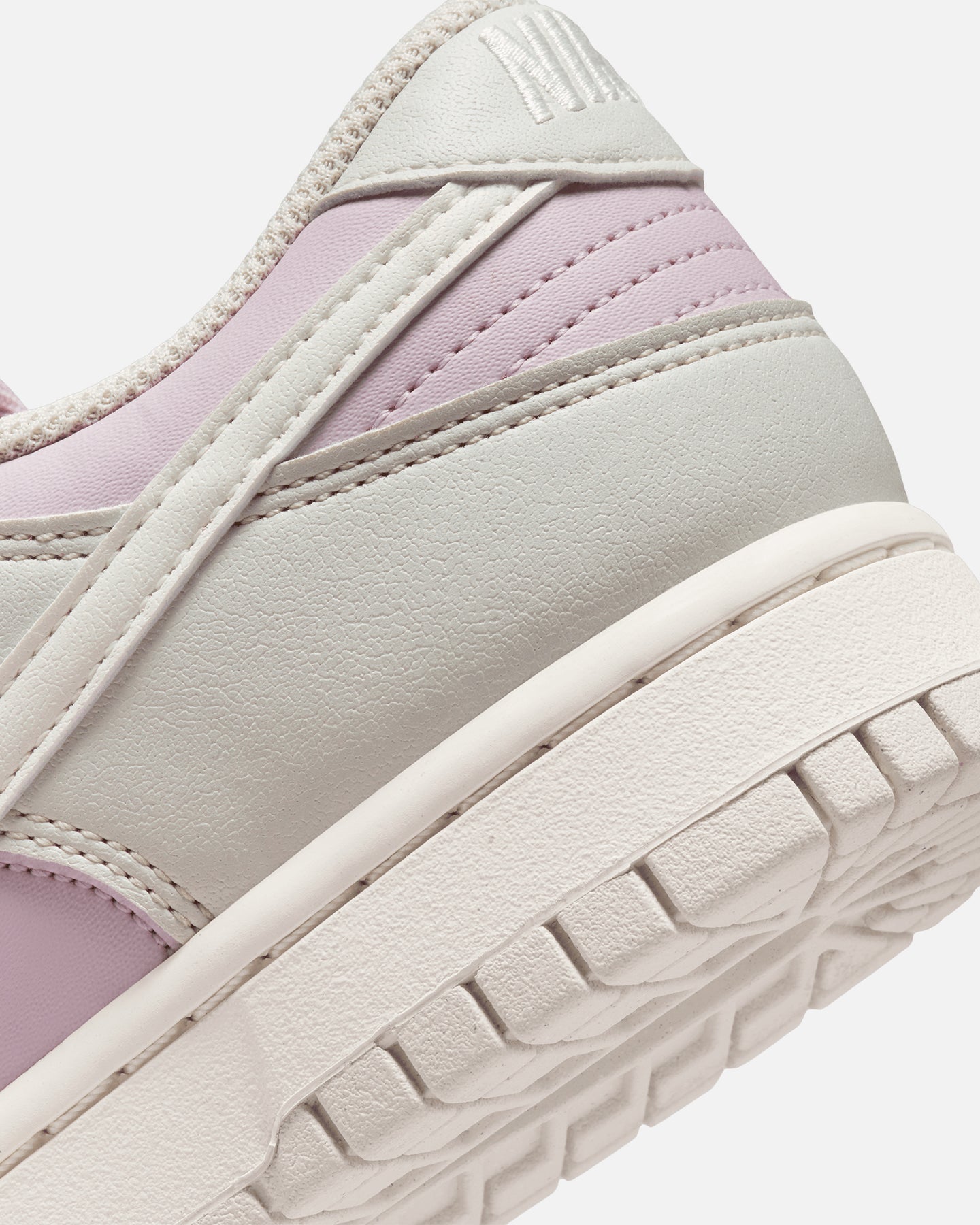 Nike Women's Dunk Low Next Nature Light Bone、mySite、zt4zffjzw