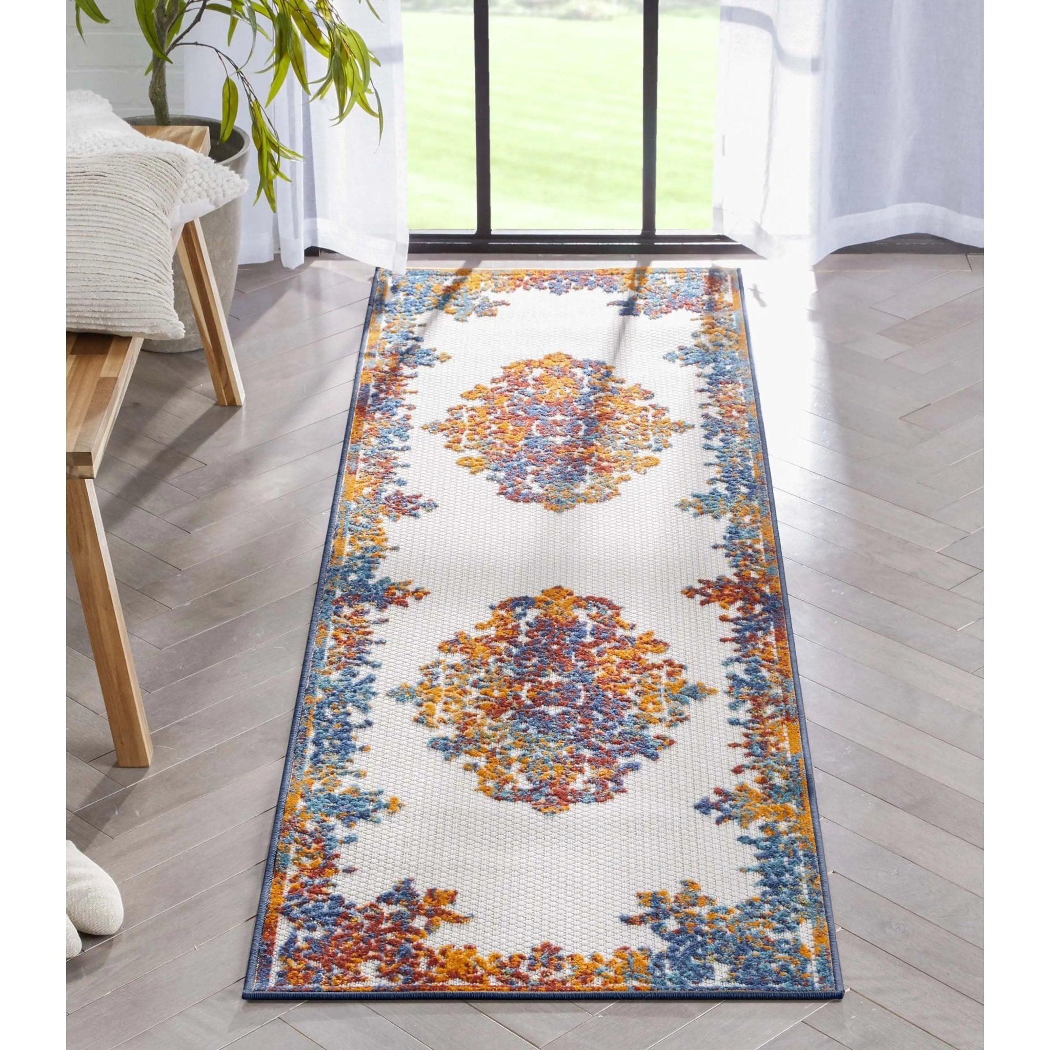 Arid Modern Medallion Persian Indoor/Outdoor Ivory High-Low Rug、mySite、gigharbornorthrealestate