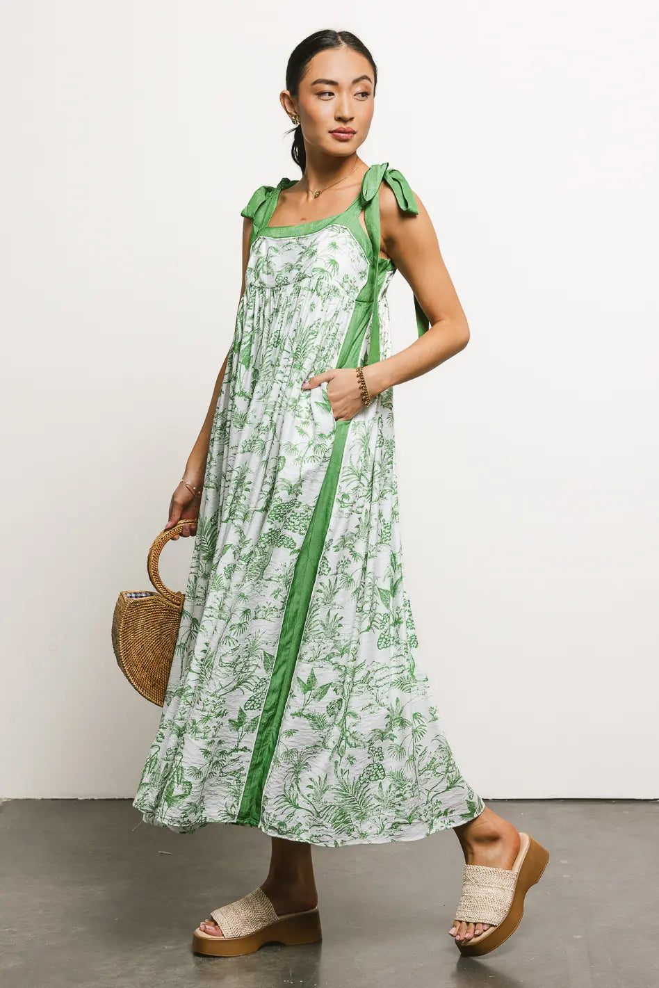 {product_title} - {shop_name}