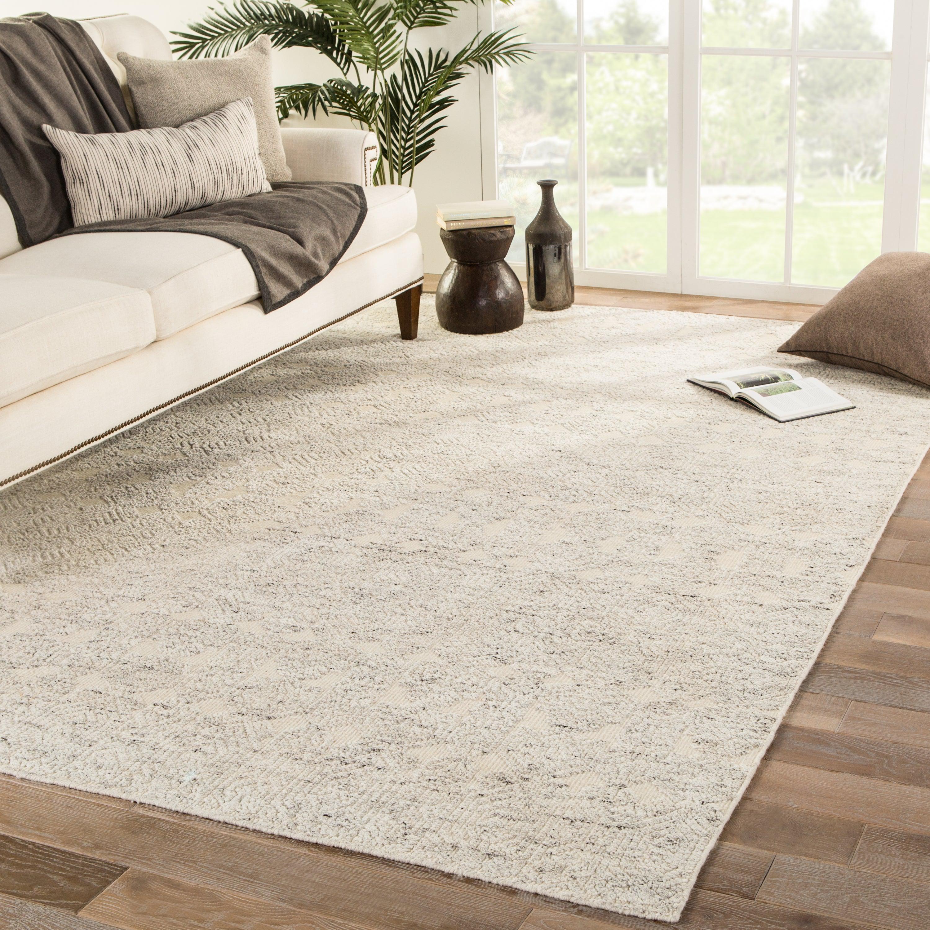 Abelle Hand-Knotted Medallion Gray Beige Area Rug、mySite、gigharbornorthrealestate
