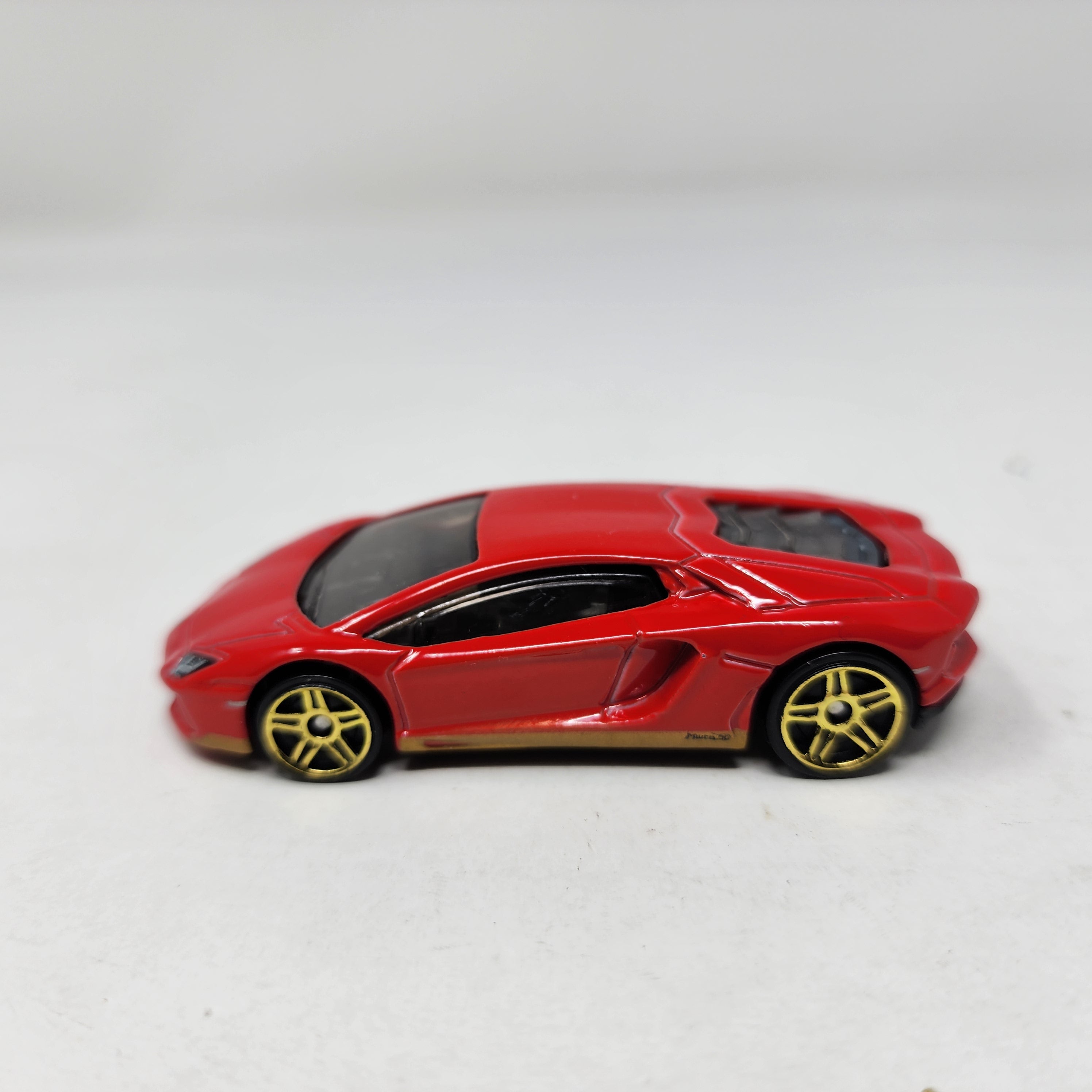 Lamborghini Aventador LP 700-4 * Hot Wheels Loose 1:64 Scale Diecast、mySite、hgirdovlk