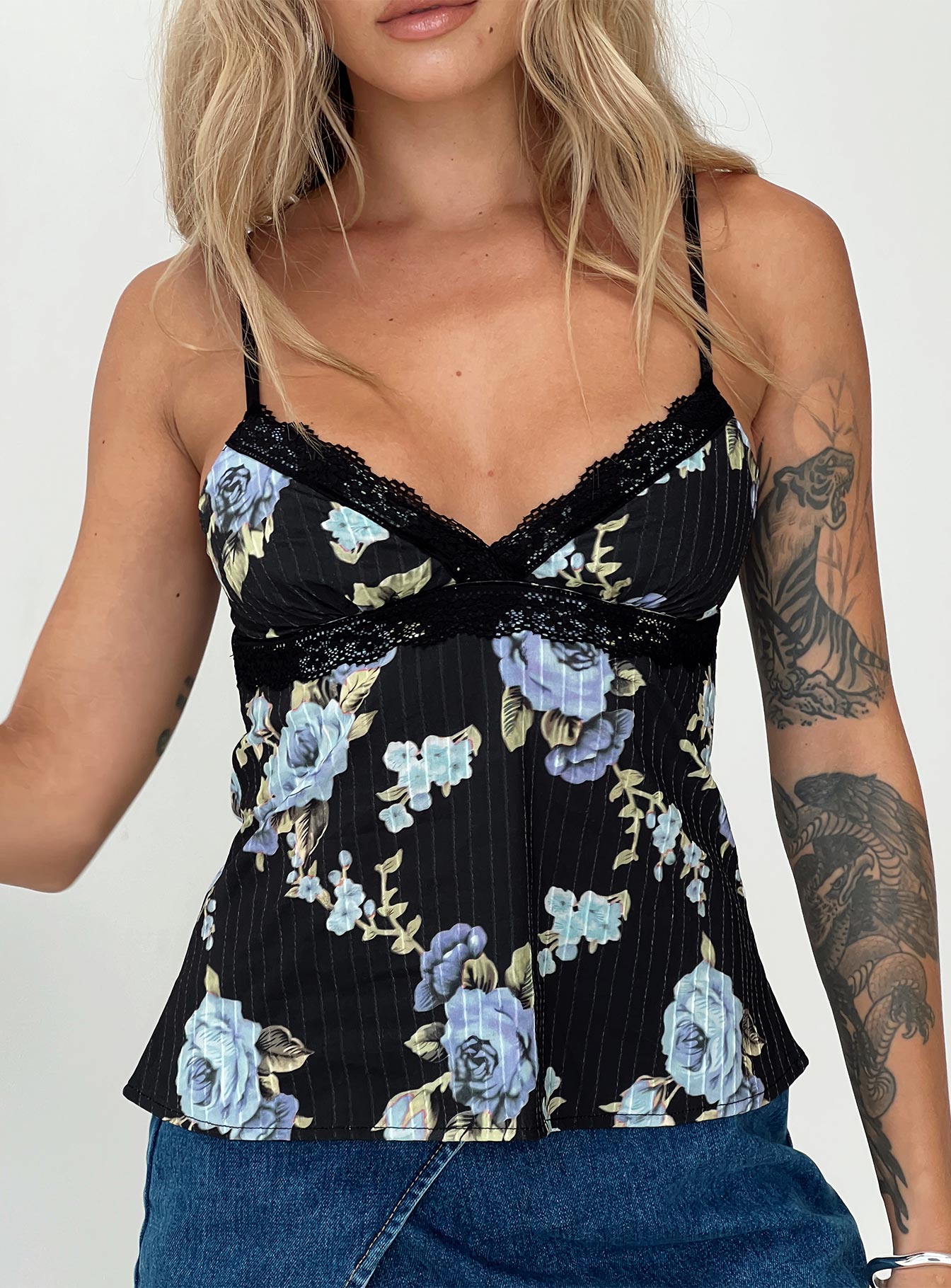 Thexton Top Black、mySite、solidvoid