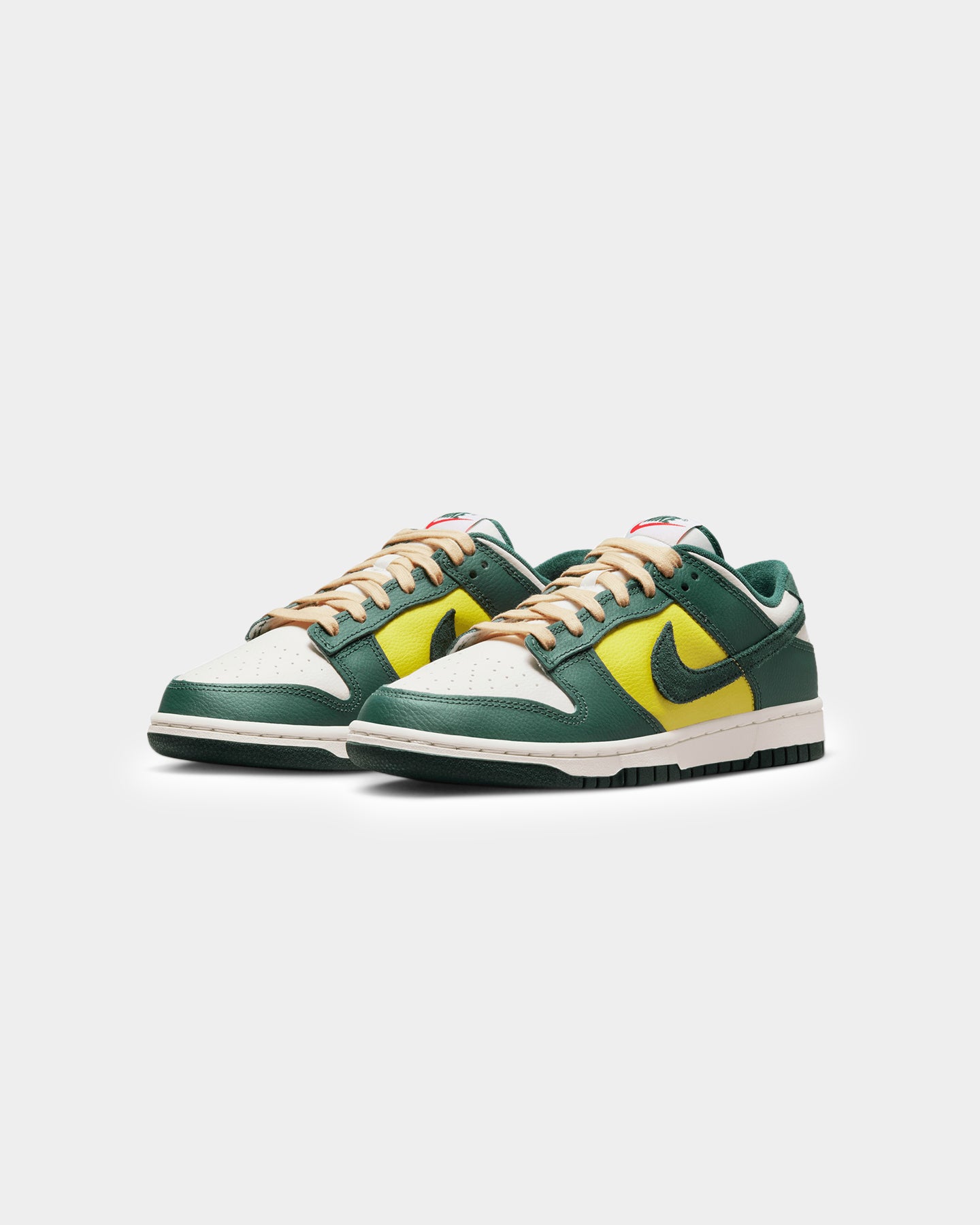Nike Women's Dunk Low SE Noble Green Sail/Noble Green、mySite、zt4zffjzw