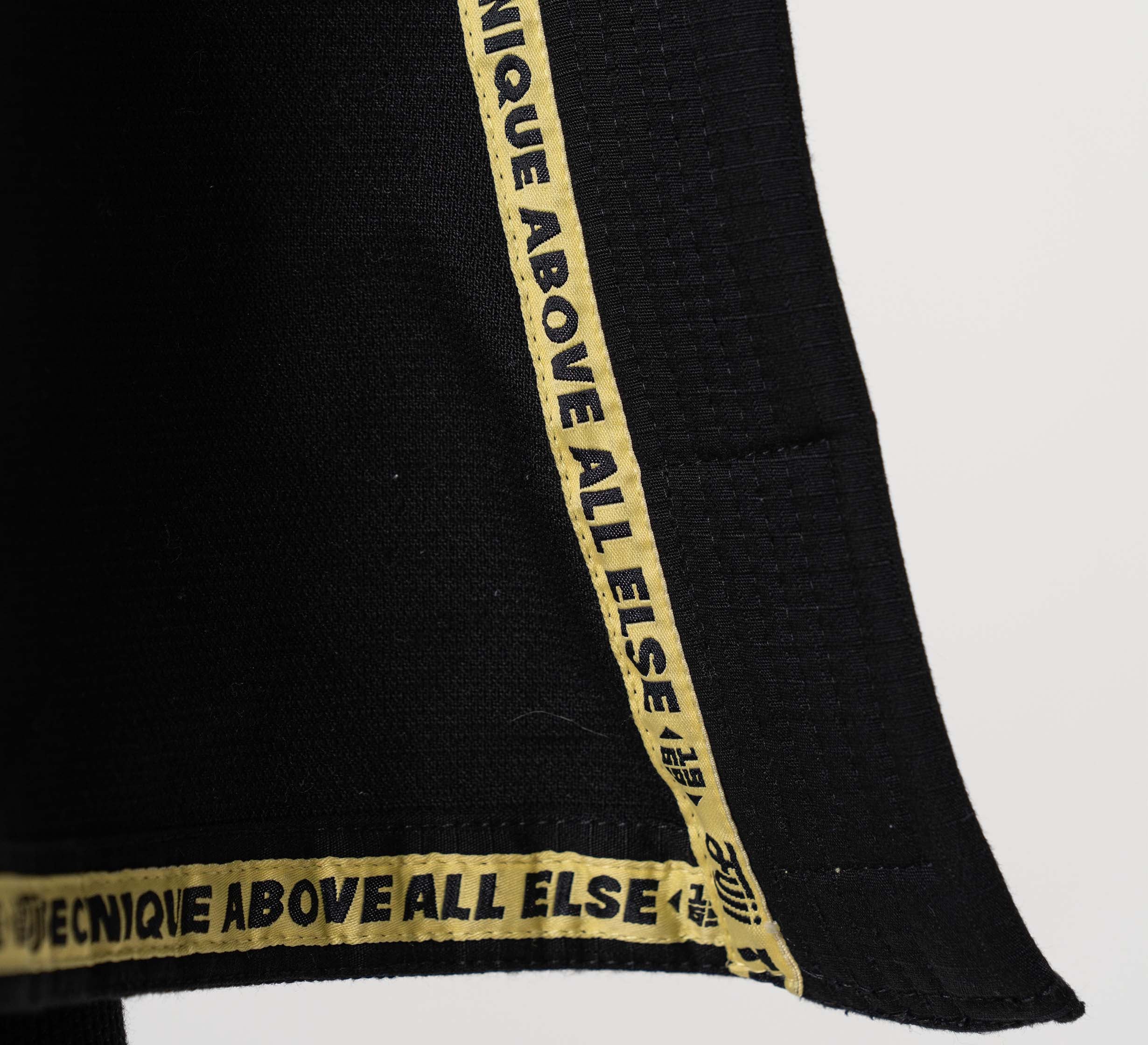Flow-Tech BJJ Gi Black/Gold、mySite、gigharbornorthrealestate