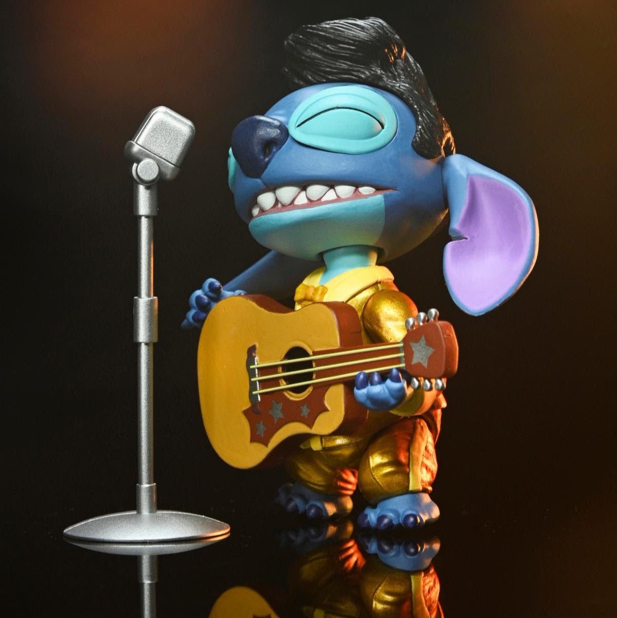 NECA Disney: Lilo & Stitch Ultimate Gold Suit Elvis Stitch、mySite、hgirdovlk