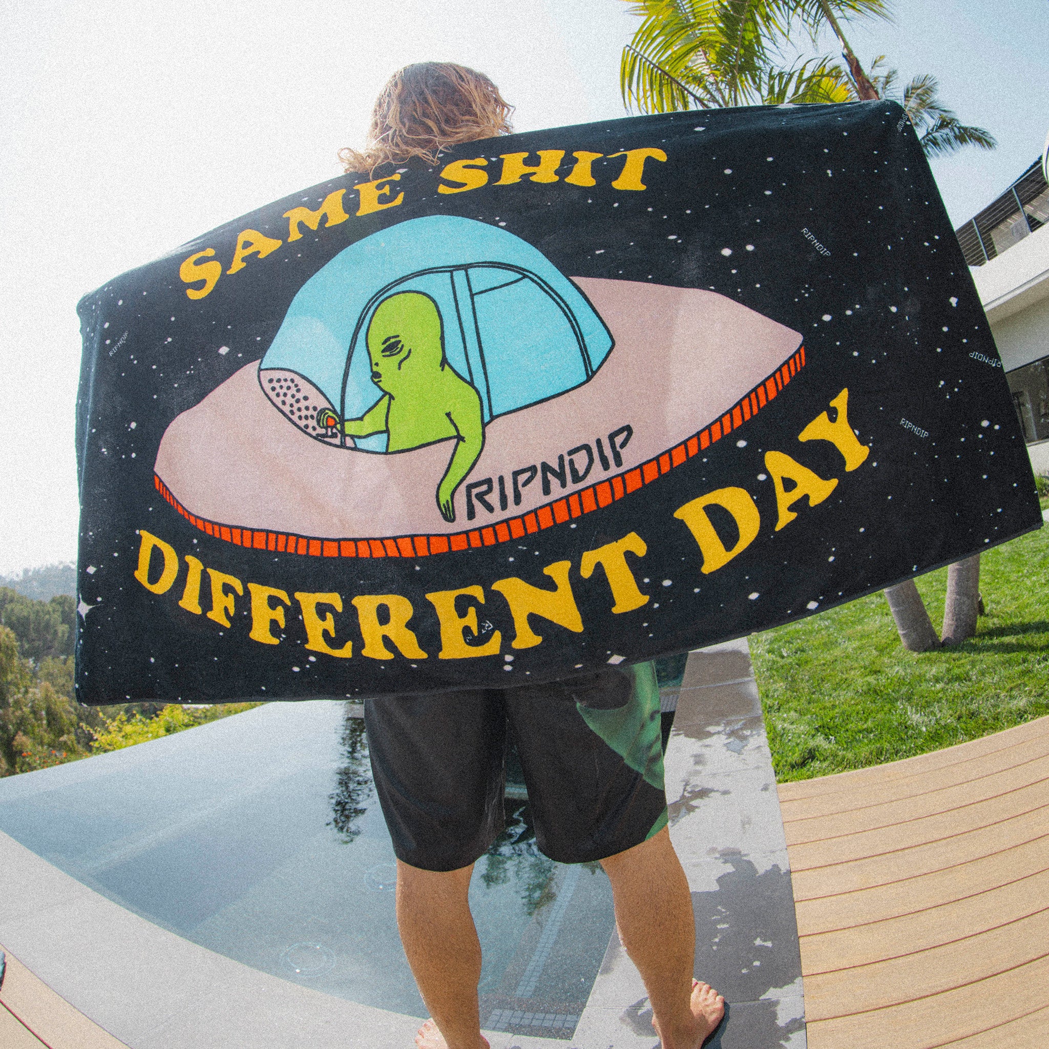  Same Shit Different Day Beach Towel (Black)、mySite、merchandisen