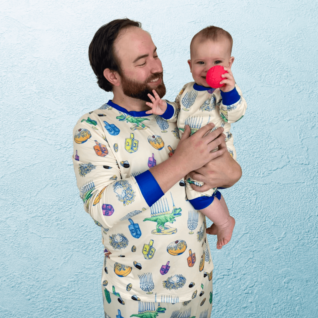 Hanukkah Light and Latkes Men's Pajamas - (Sizes S - 4XL)、mySite、topwebapps