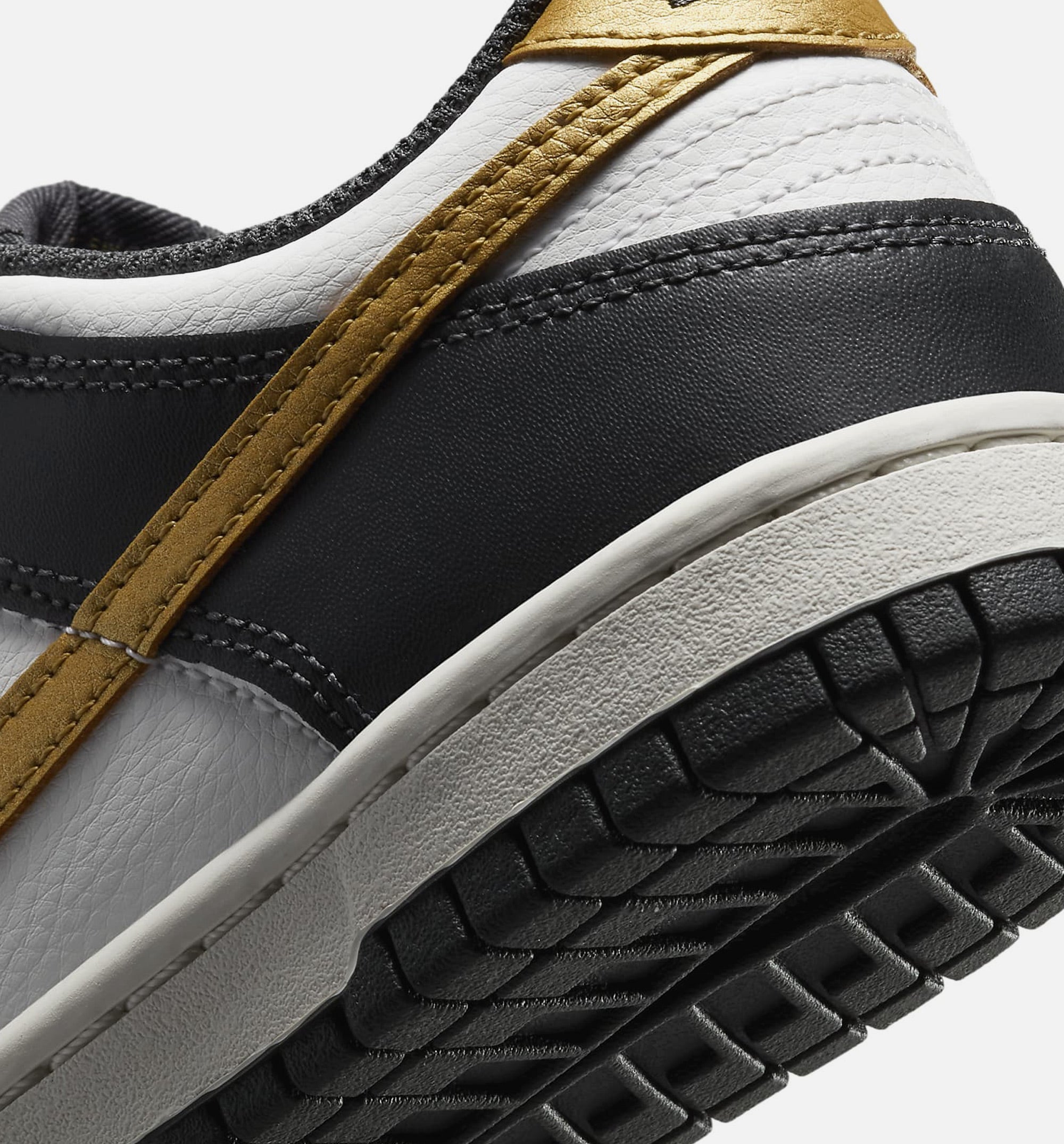 Dunk Low Grade School Lifestyle Shoe - Summit White/Anthracite/Metallic Gold、mySite、dreamappss