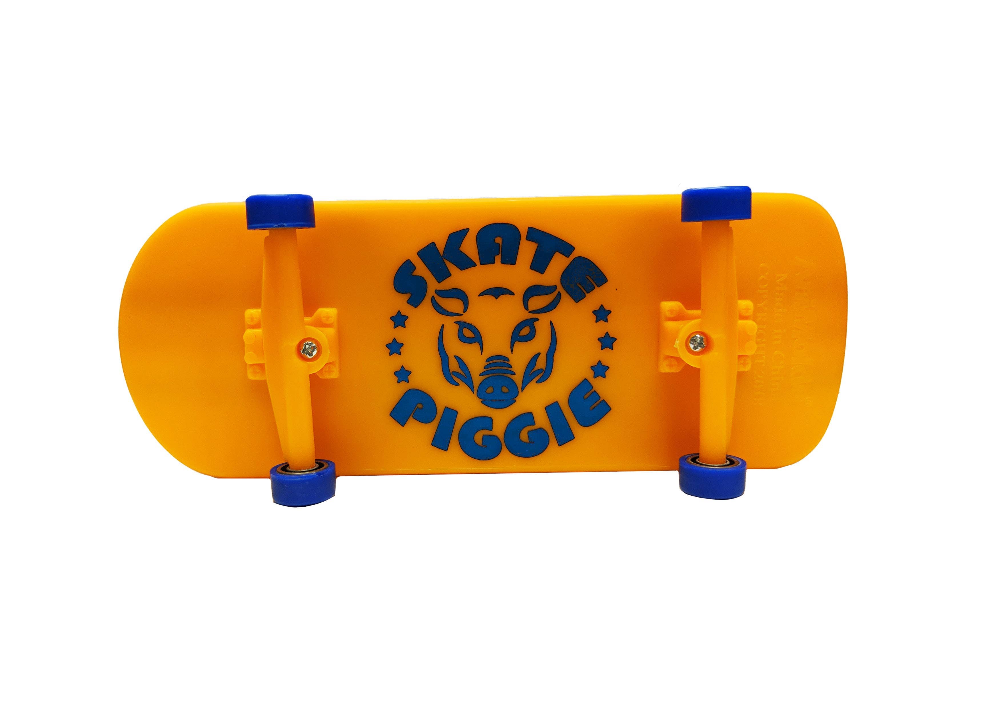 Squeeze Me Skating Piggy Toy for Kids、mySite、g9winljtr