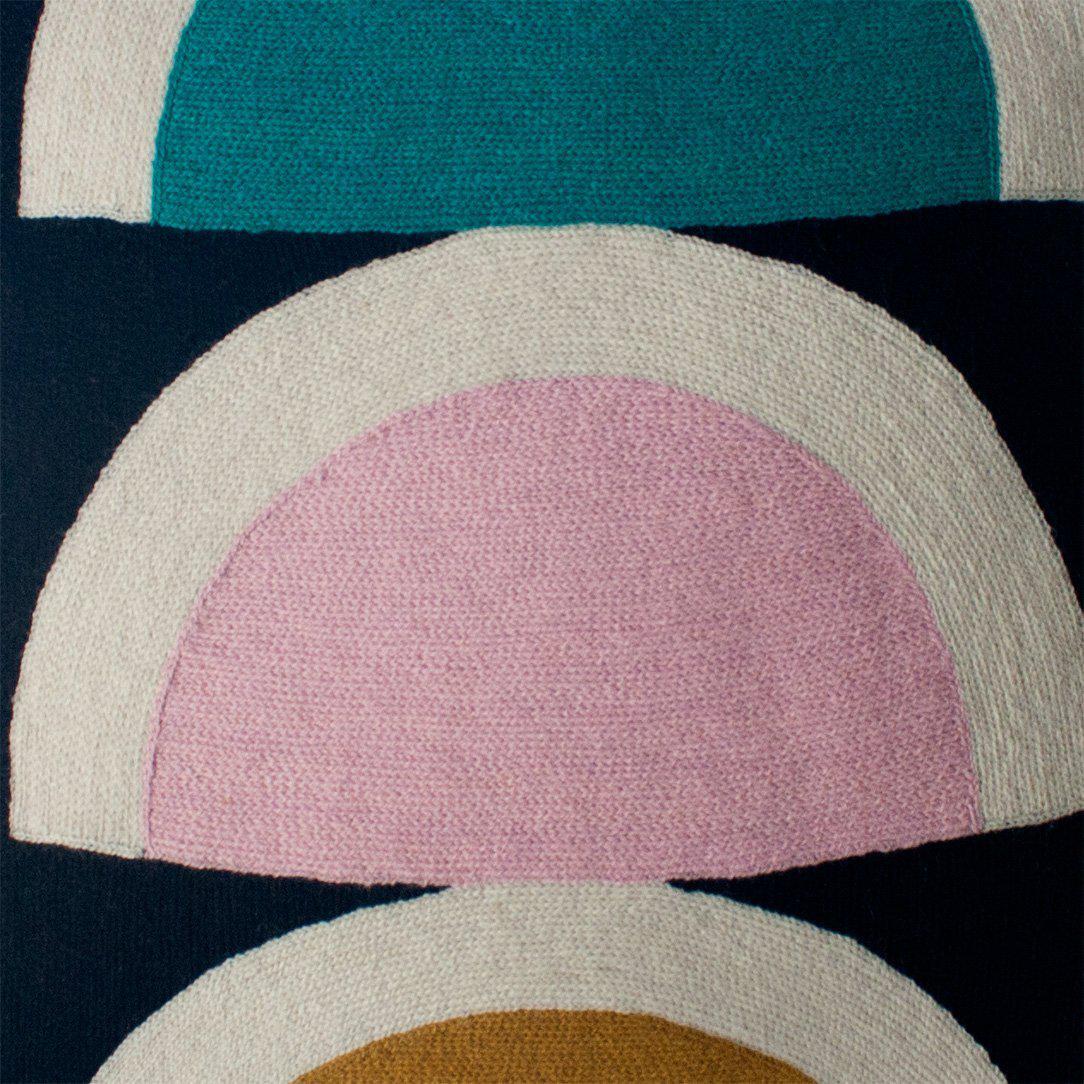 Viola Black Pillow、mySite、gigharbornorthrealestate