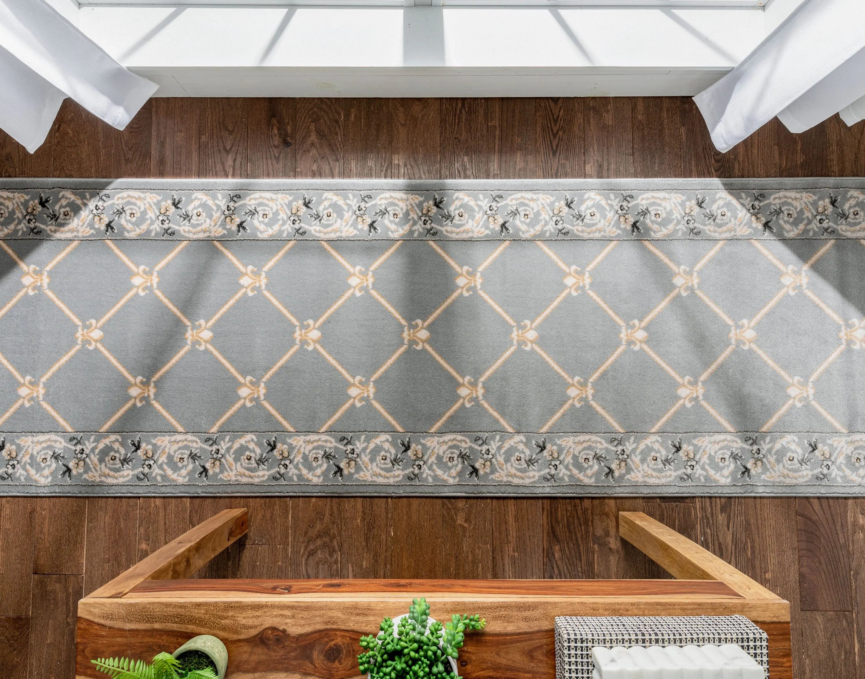 Fleur De Lis Grey Traditional Rug、mySite、gigharbornorthrealestate