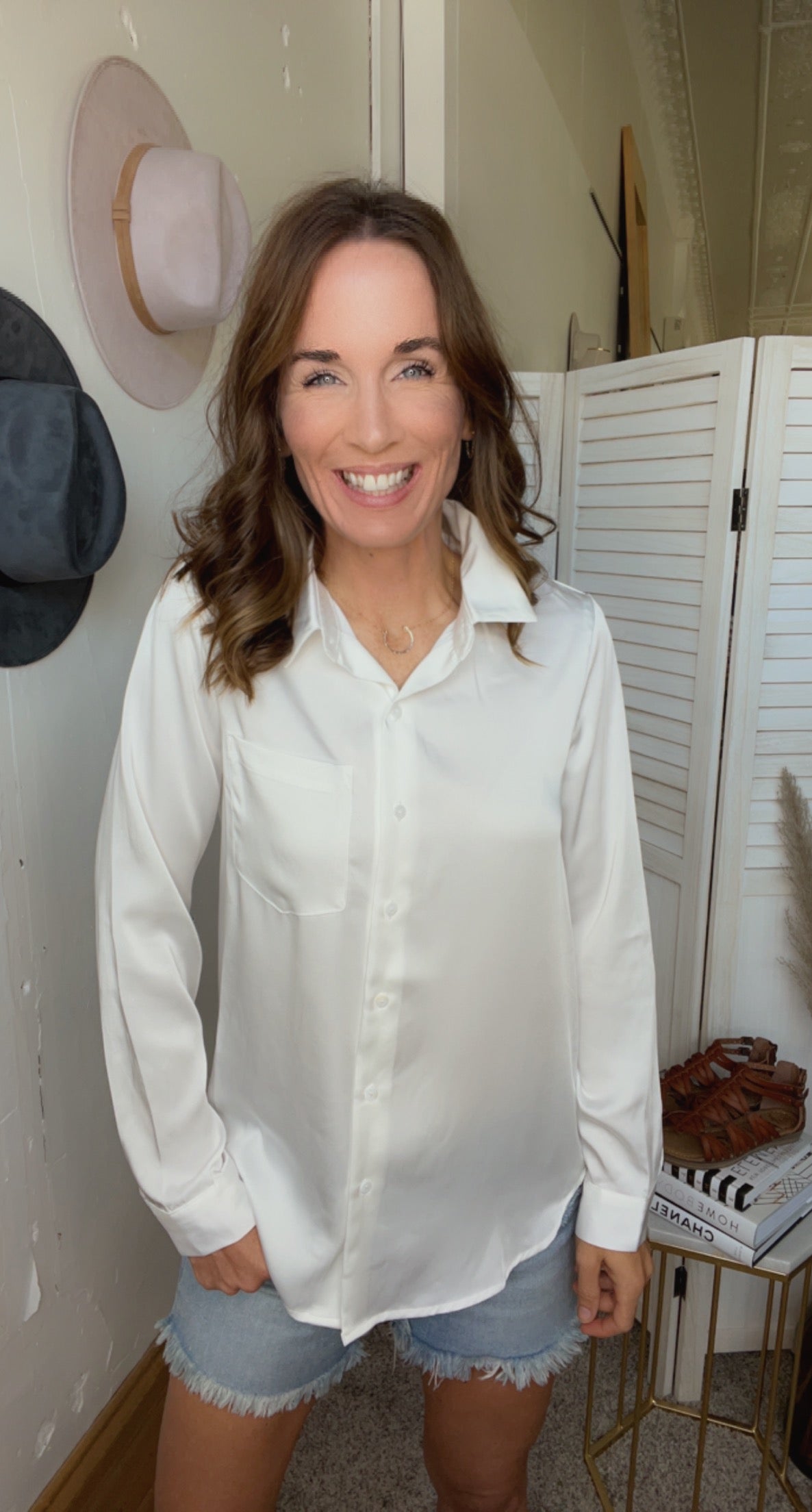 Ashley's Vibrant Button Down、mySite、garagedoors4me