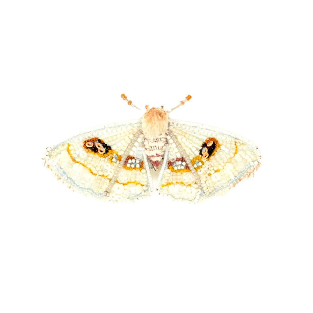  White Spring Moth Brooch、mySite、elrpsem3k