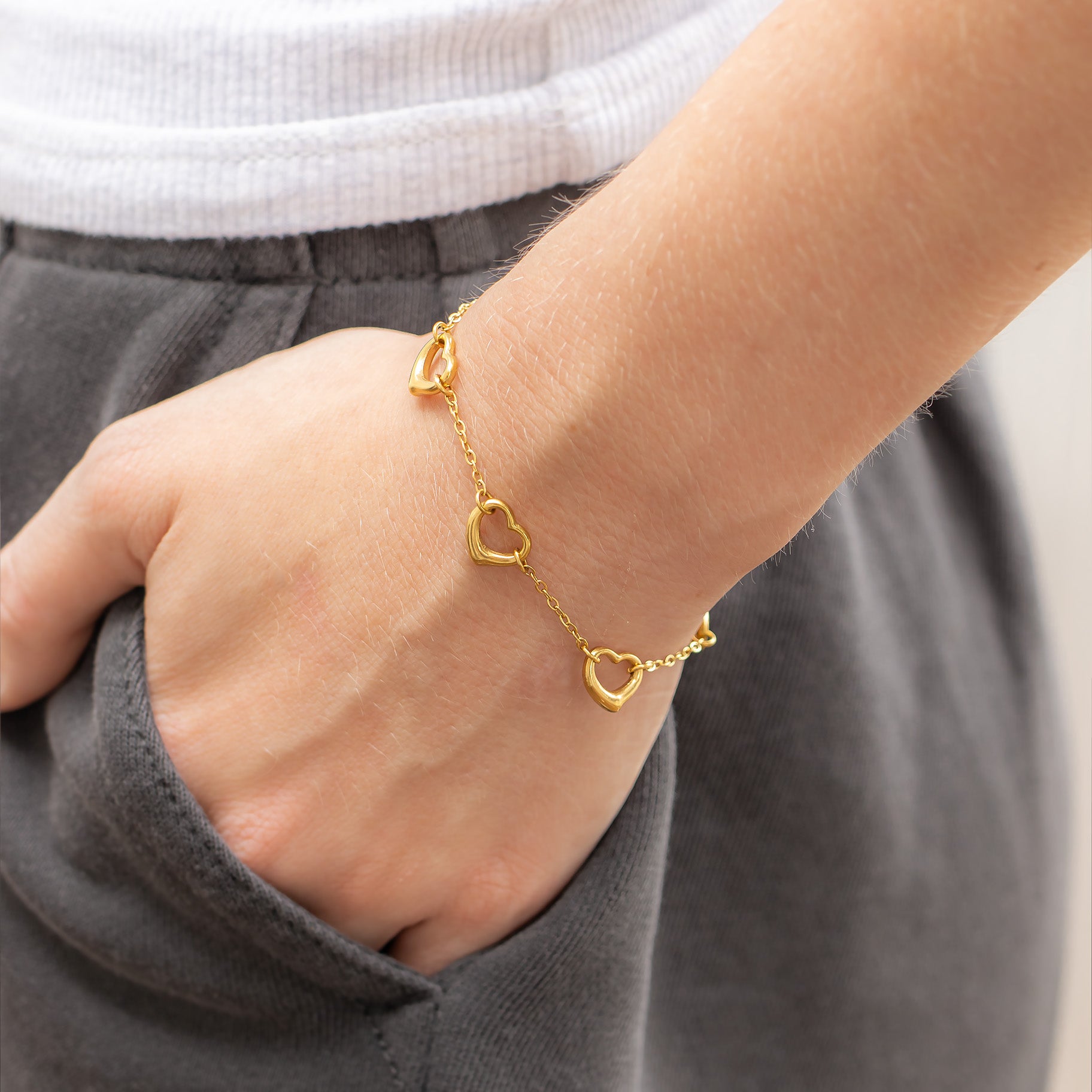 18K Gold PVD Stainless Steel Station Heart Bracelet / BRJ1070、mySite、dreamappss