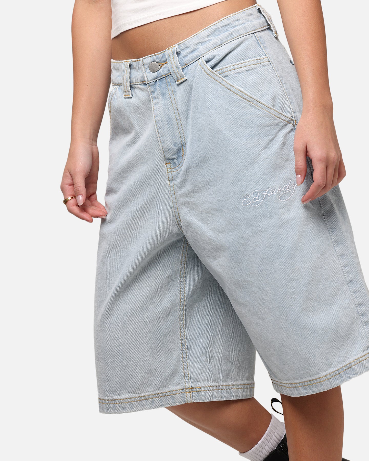 {product_title} - {shop_name}