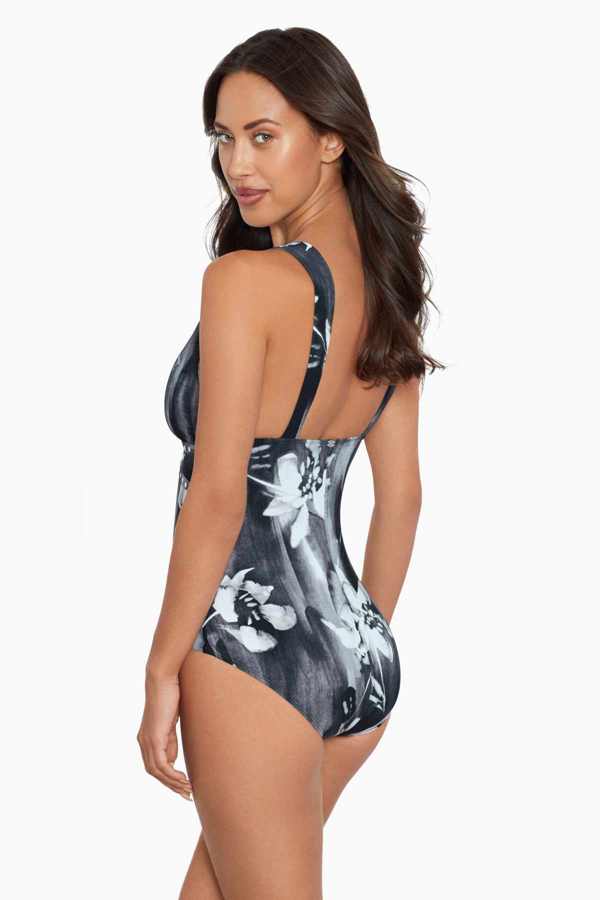  Lupita One Piece in Ophelia、mySite、justintrudeaud