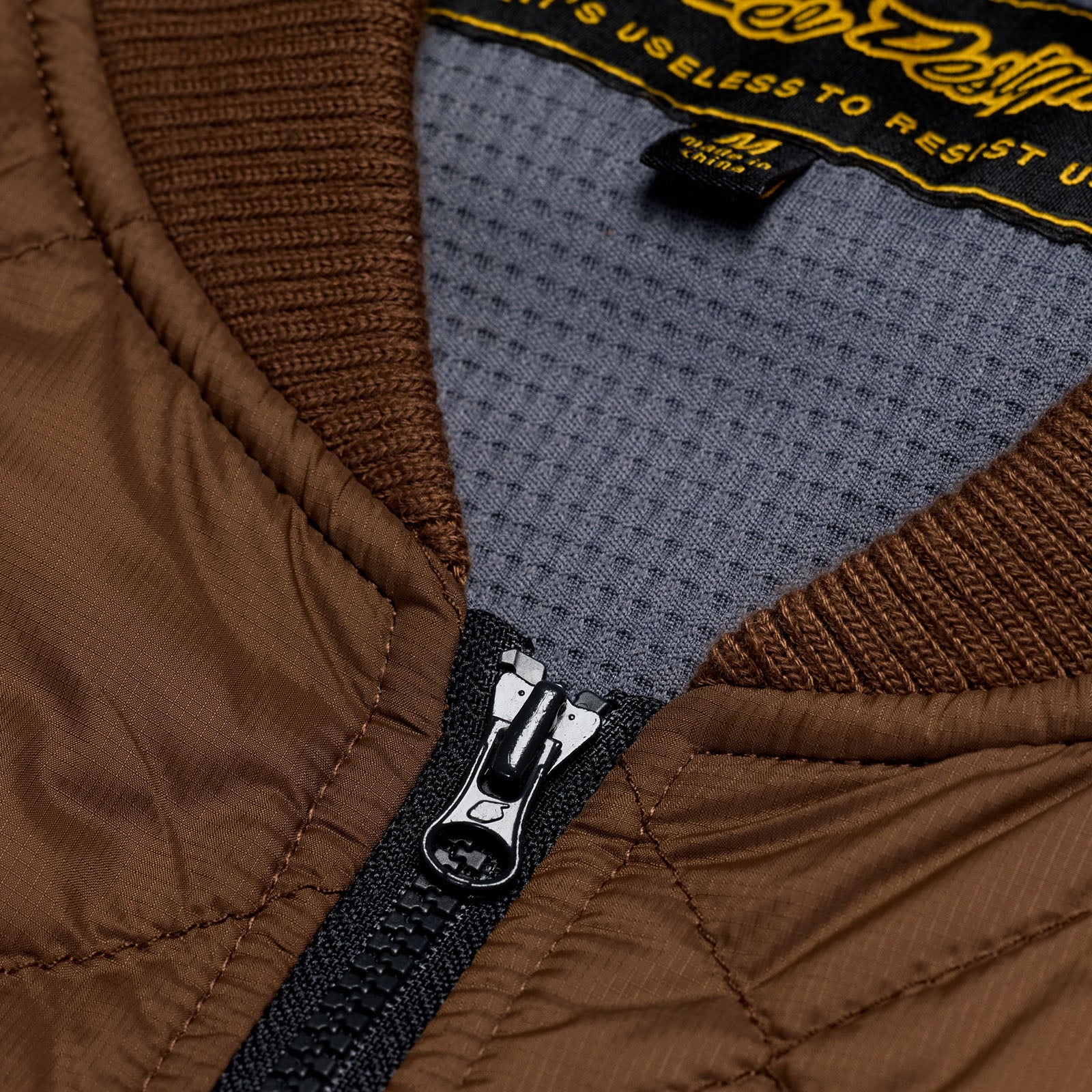 Ruckus Ride Vest Mono Chocolate、mySite、dreamappss