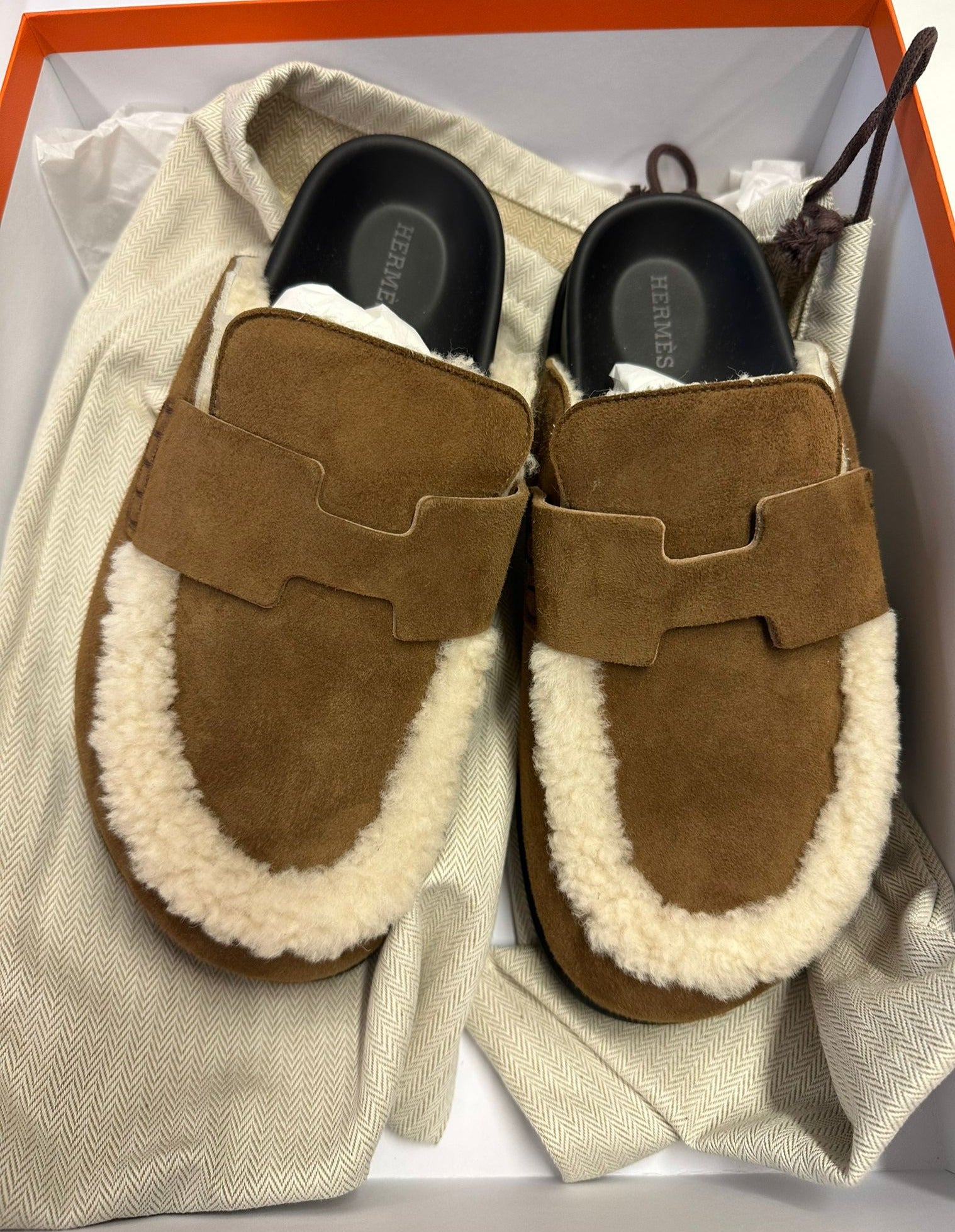 Hermès Go Mule Suede Goatskin & Shearling (Brun Fume & Ecru)、mySite、garminoutage.com