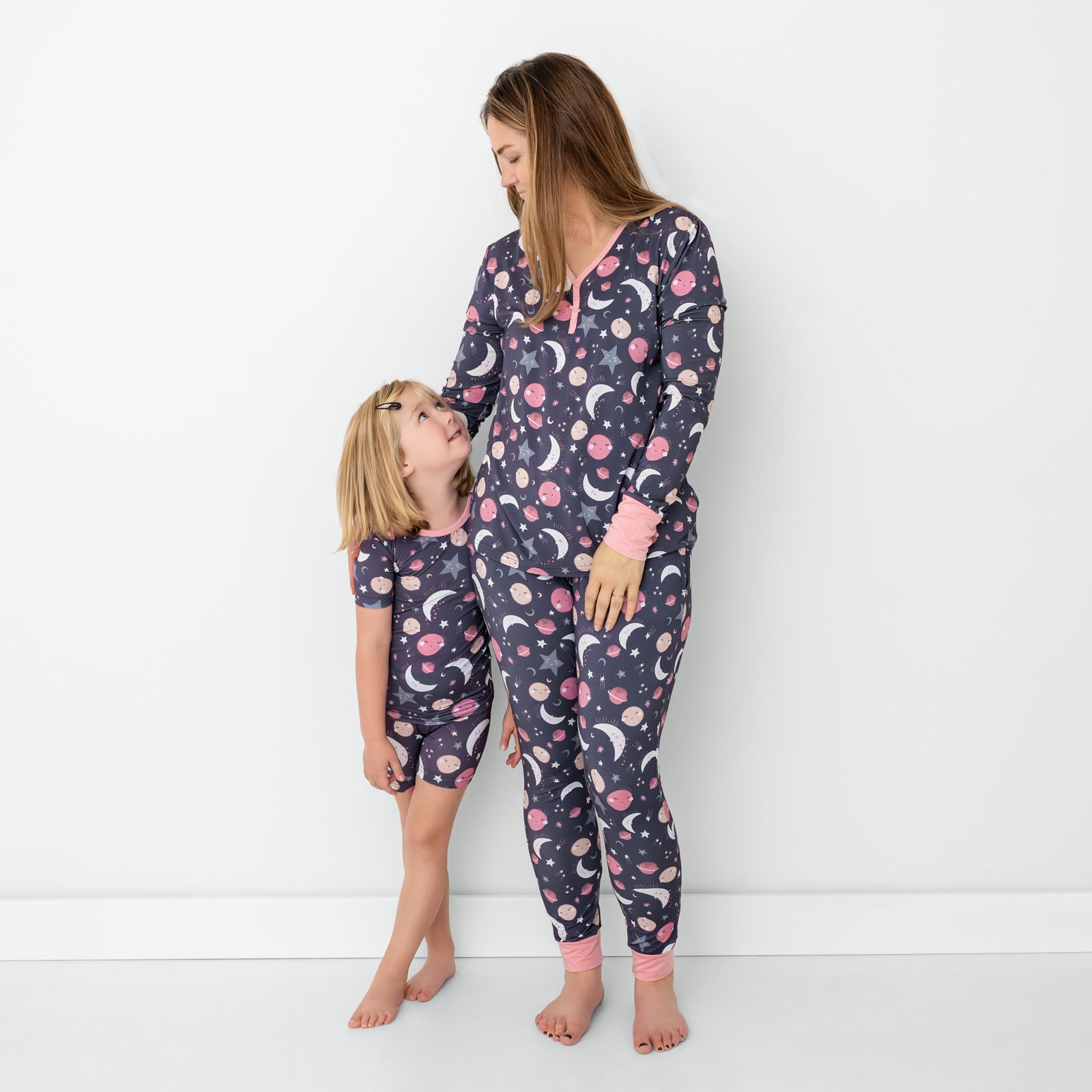 Pink To the Moon & Back Women's Bamboo Viscose Pajama Top、mySite、g9winljtr