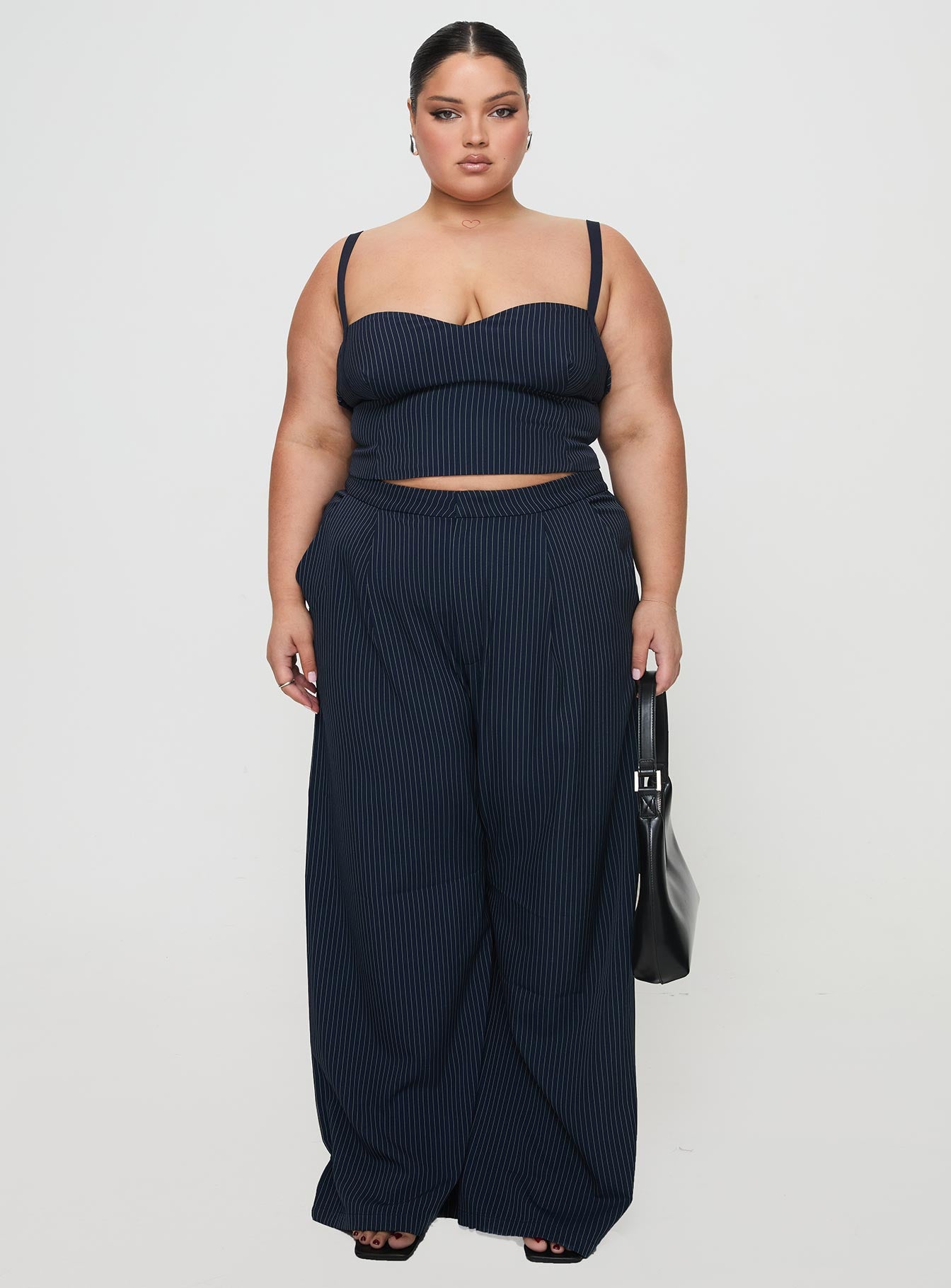 Briana Set Navy Pinstripe Curve、mySite、solidvoid