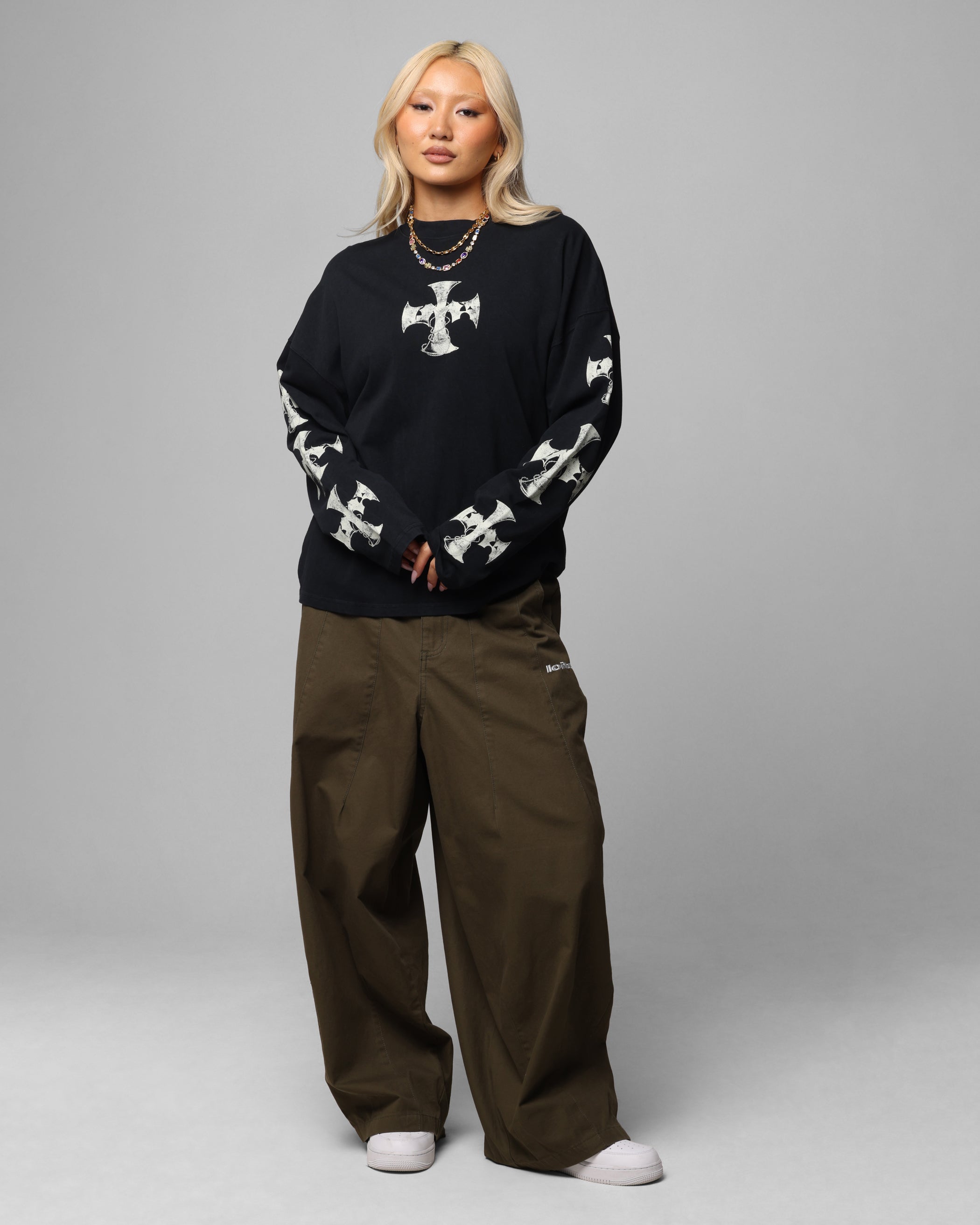 {product_title} - {shop_name}