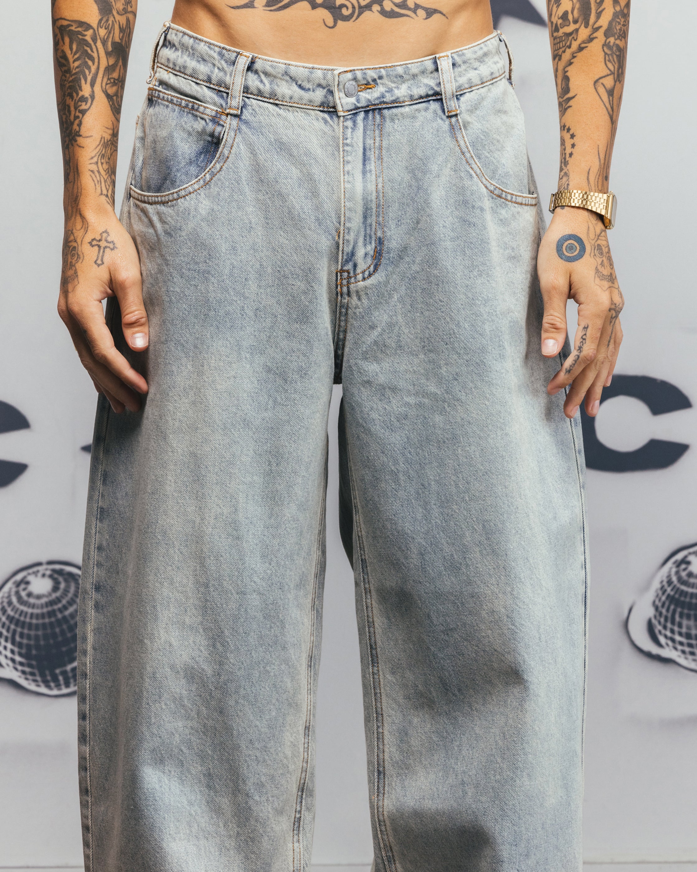 {product_title} - {shop_name}