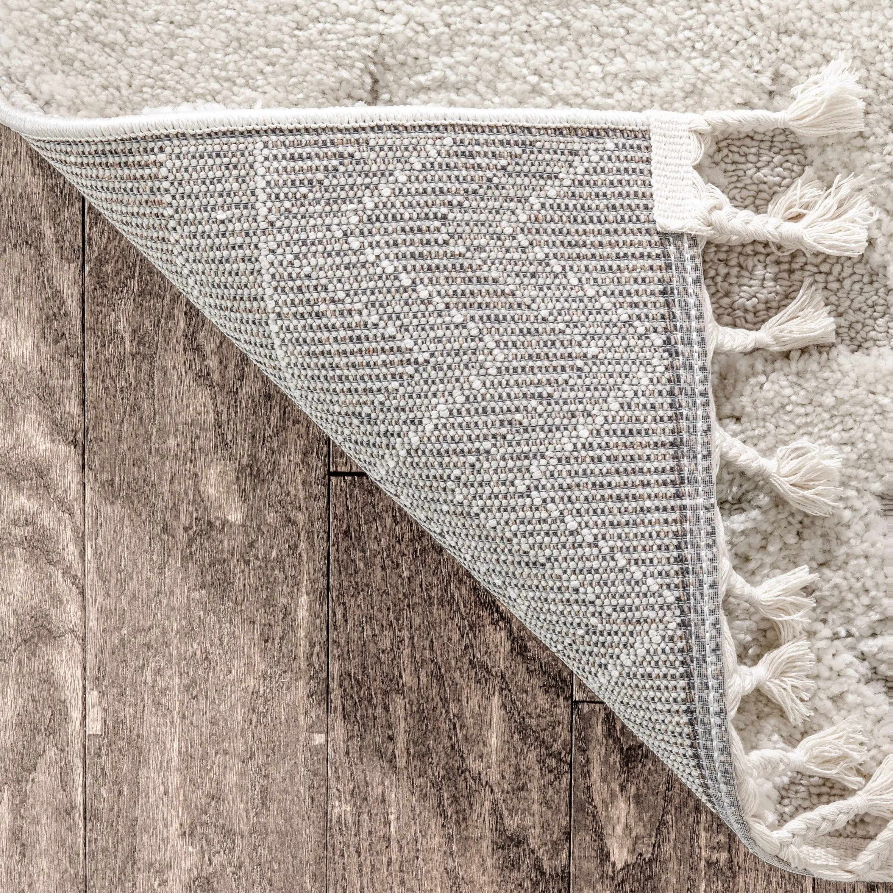 Austen Ivory Vintage Diamond Pattern Ivory Farmhouse Rug、mySite、gigharbornorthrealestate