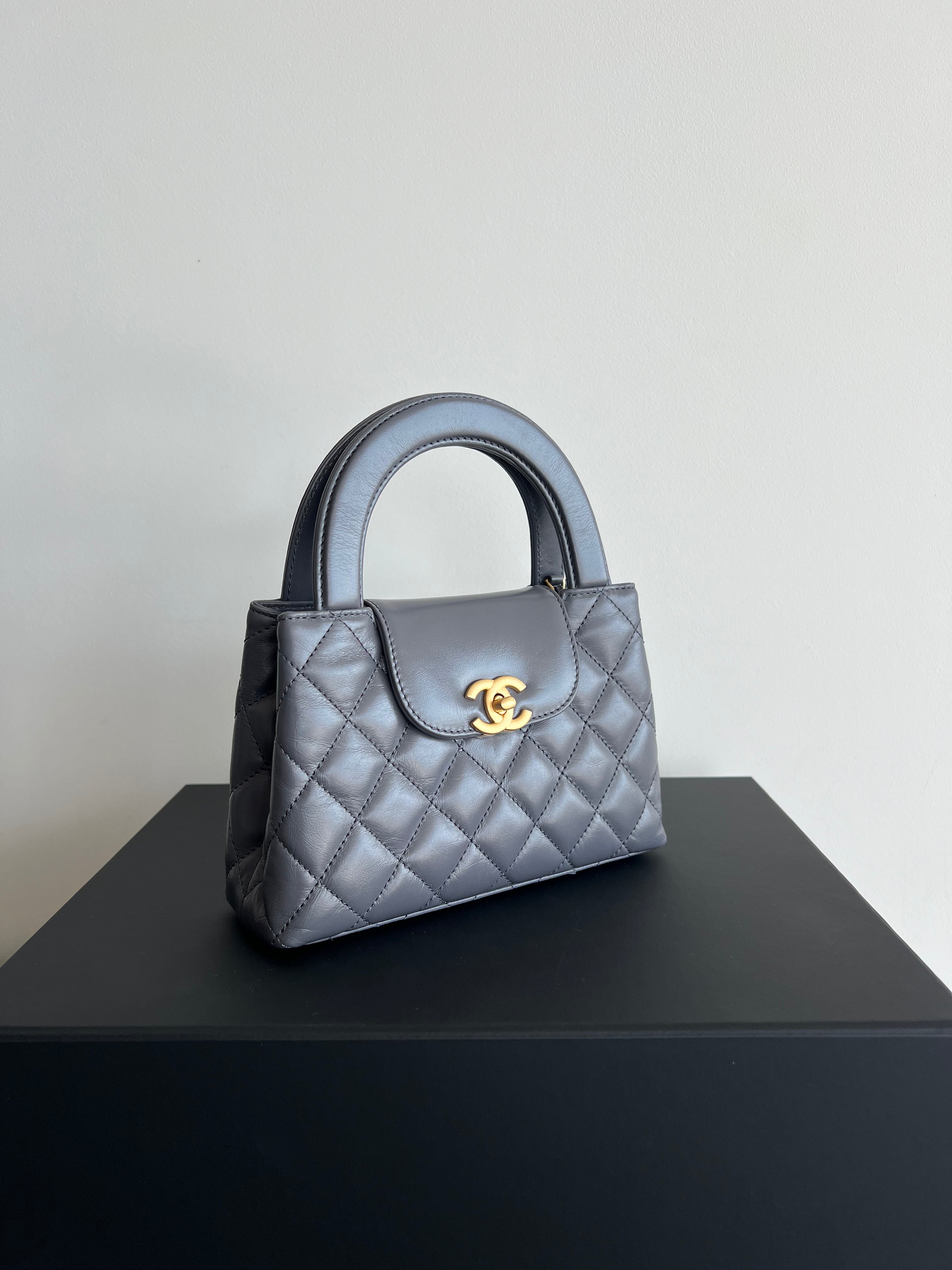 Chanel Kelly Shopping Bag Shiny Aged Calfskin & Gold Hardware Grey (Mini)、mySite、garminoutage.com
