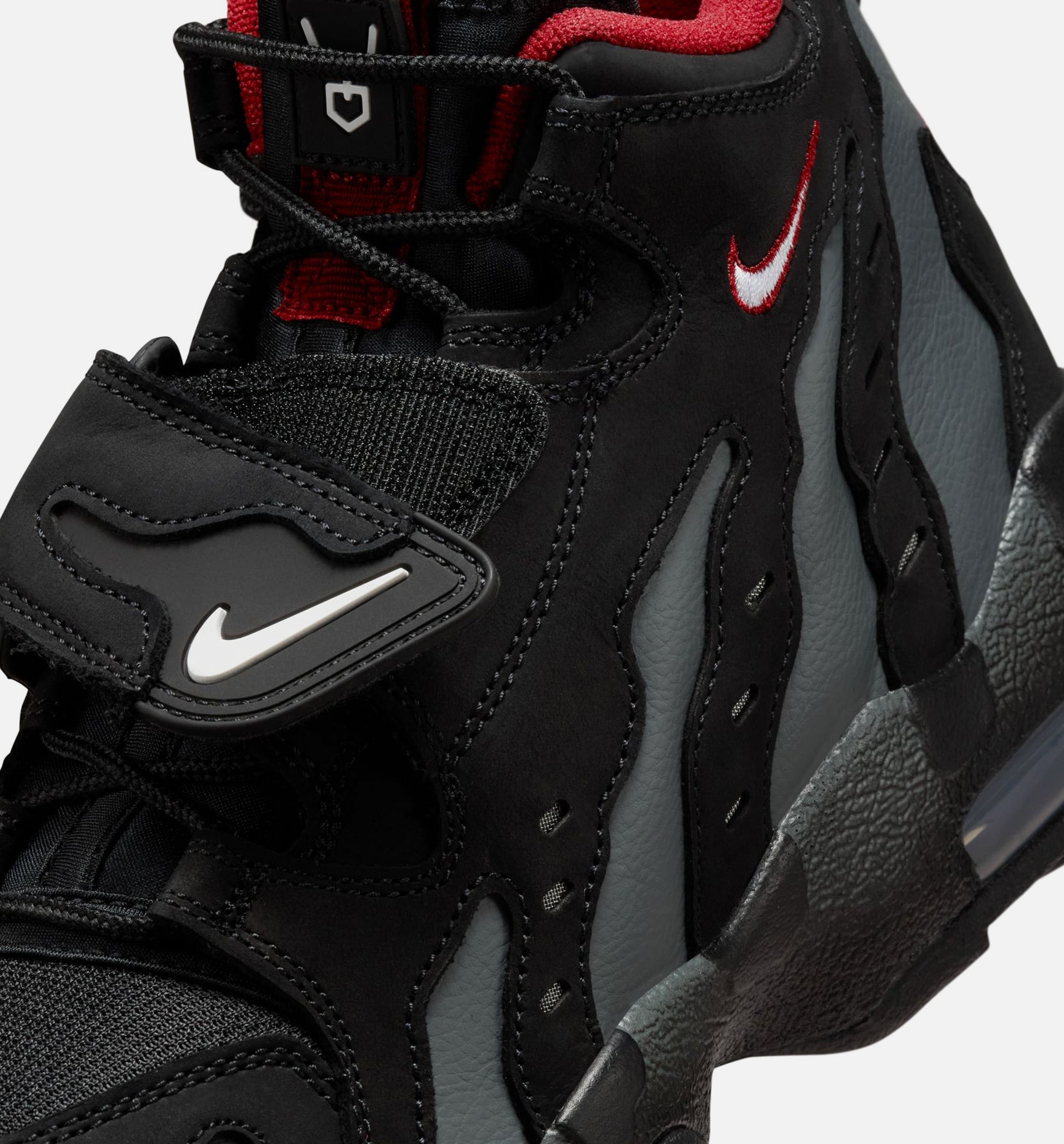 Air DT Max '96 Falcons Mens Lifestyle Shoe - Black/White/Team Anthracite/Metallic Silver/Fire Red、mySite、dreamappss
