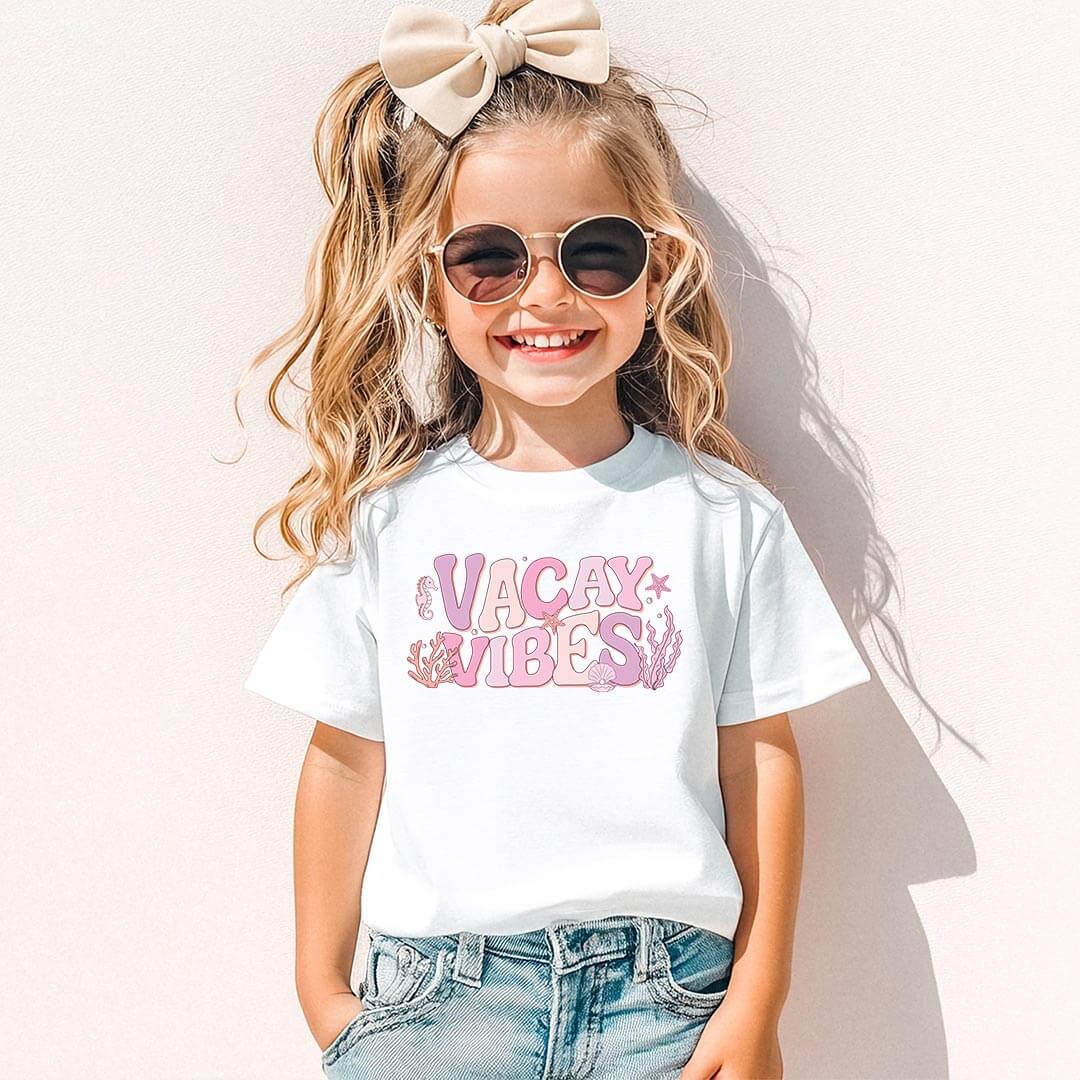  Vacay Vibes Kids Graphic Tee | White、mySite、layawaytickets