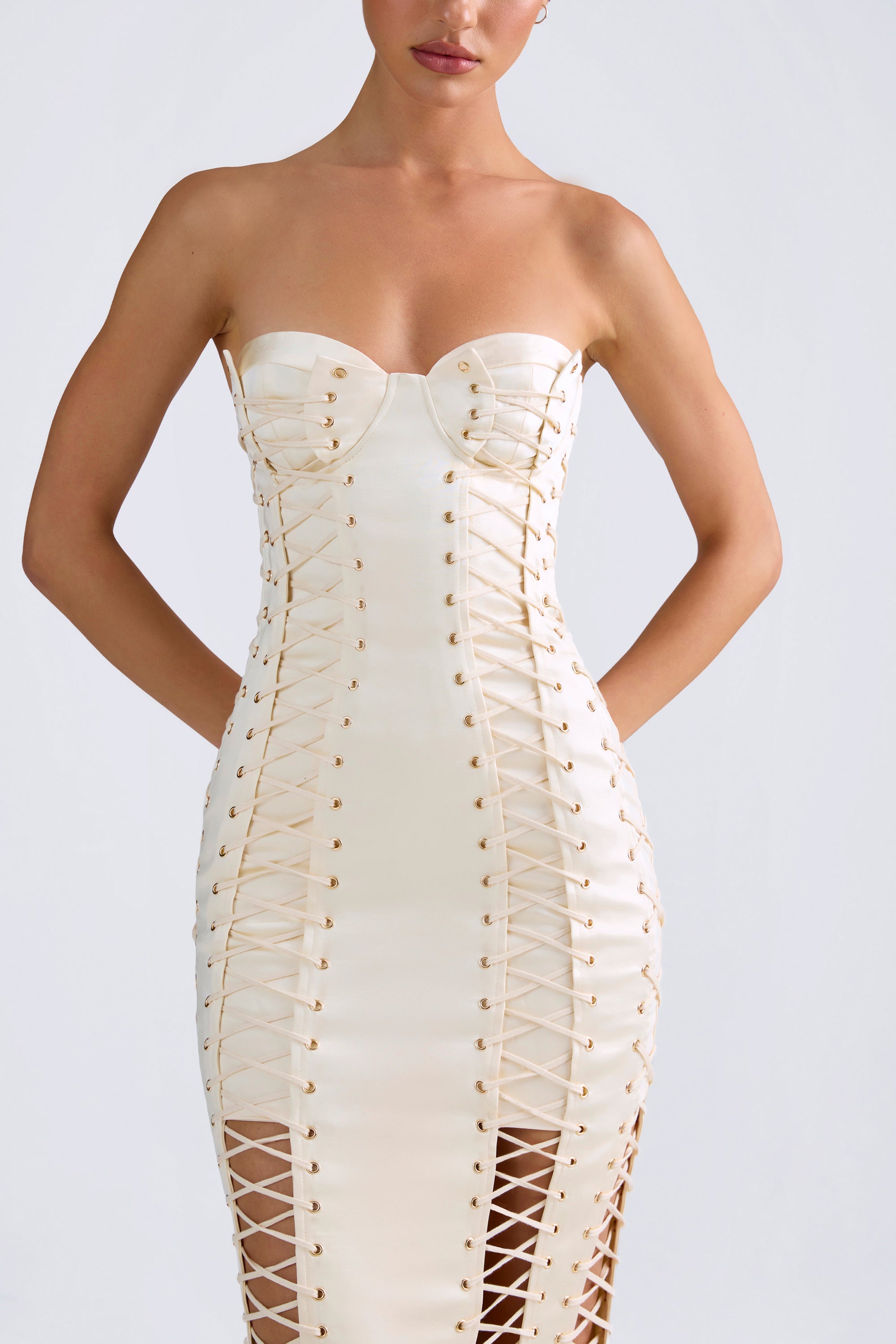 Lace-Up Corset Gown in Ivory、mySite、solidvoid